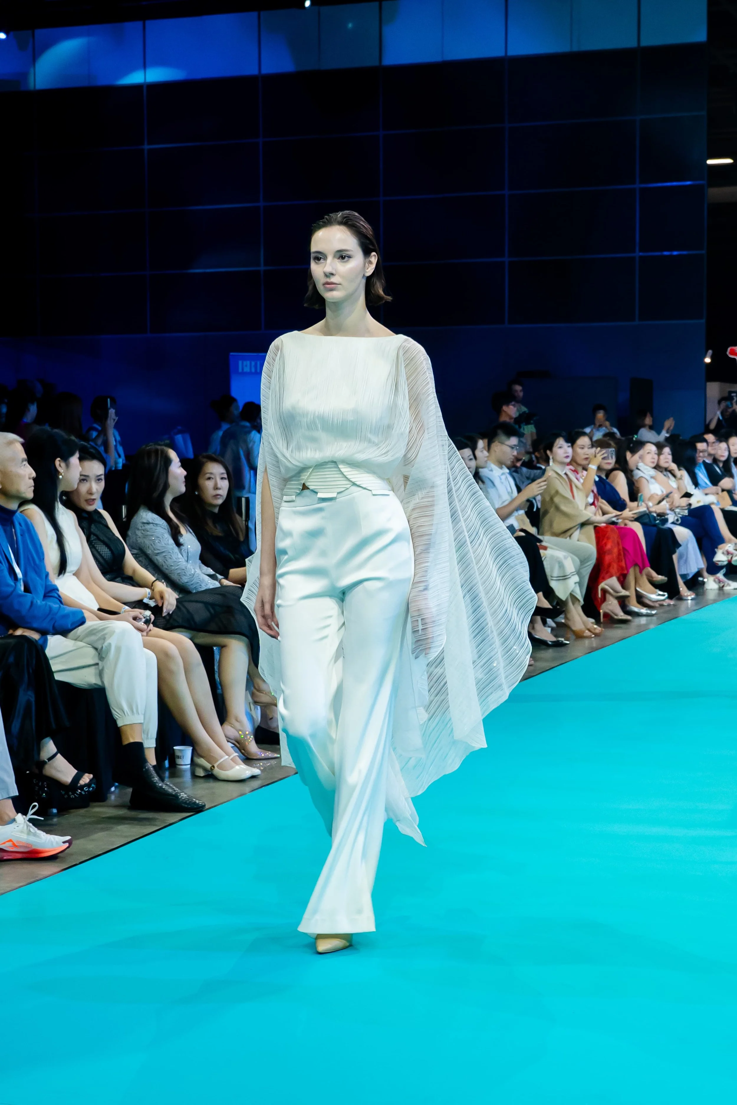 modern-bridal-gown-singapore.jpg.jpg
