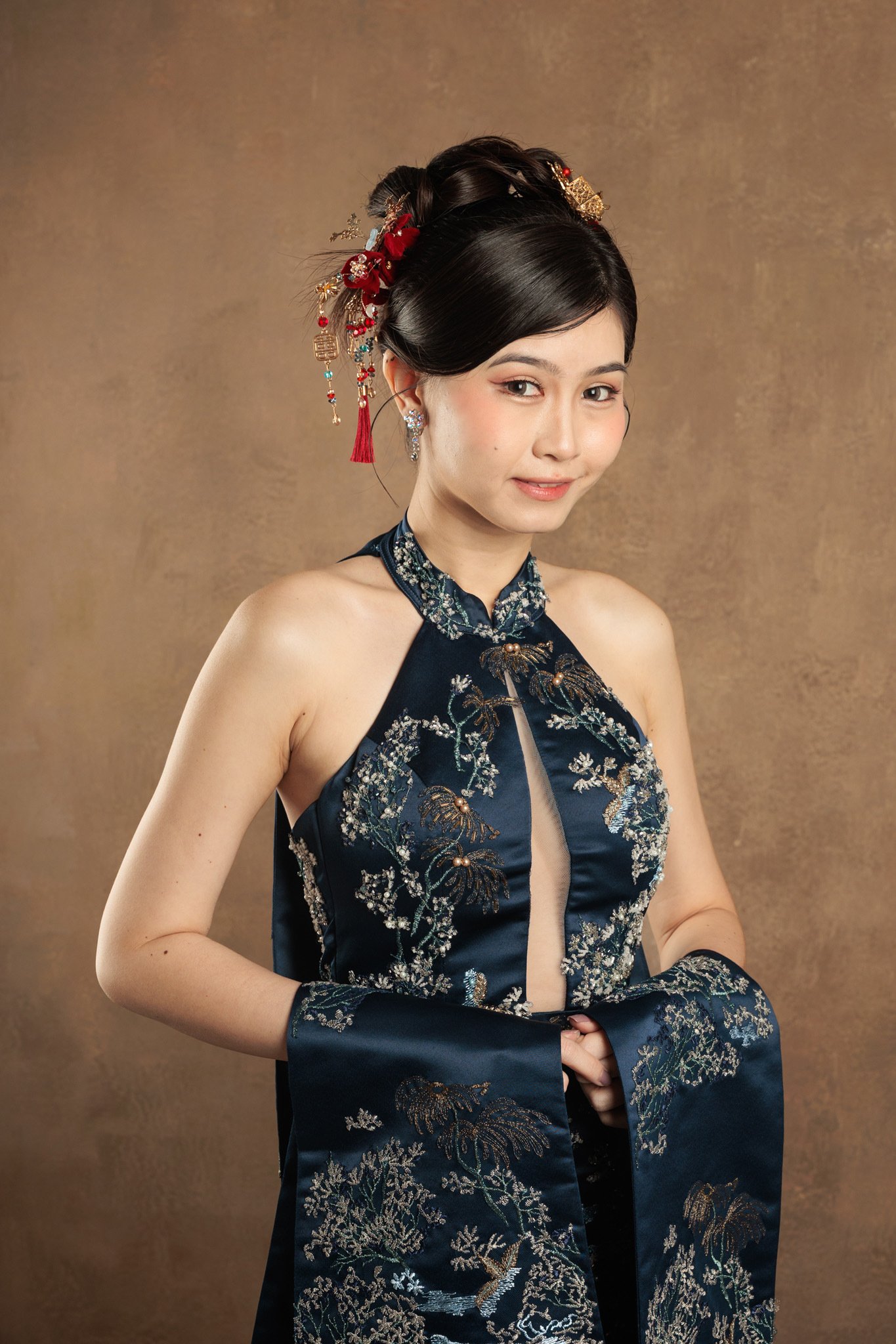 traditional-chinese-bridal-makeup-hair-singapore.jpg0019.jpg