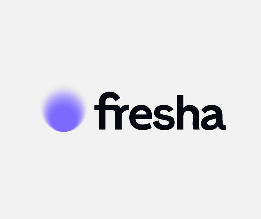 Fresha logo with a purple gradient circle and black text.