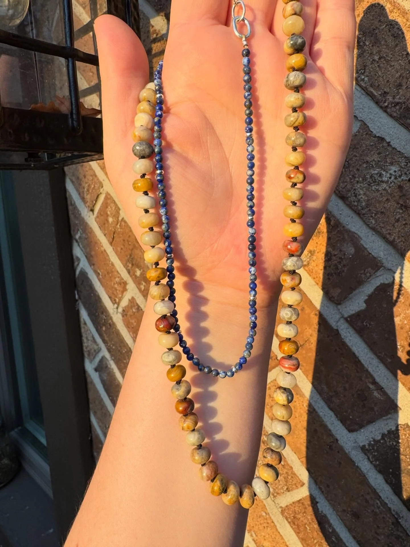 earth + sky in the palm of my hand. ✨
agate and lapis, these two just feel so satisfying together. really digging beads these days; they add that perfect pop of color + texture 💙
#agate #lapis #beadednecklace #whimsigoth #handmade