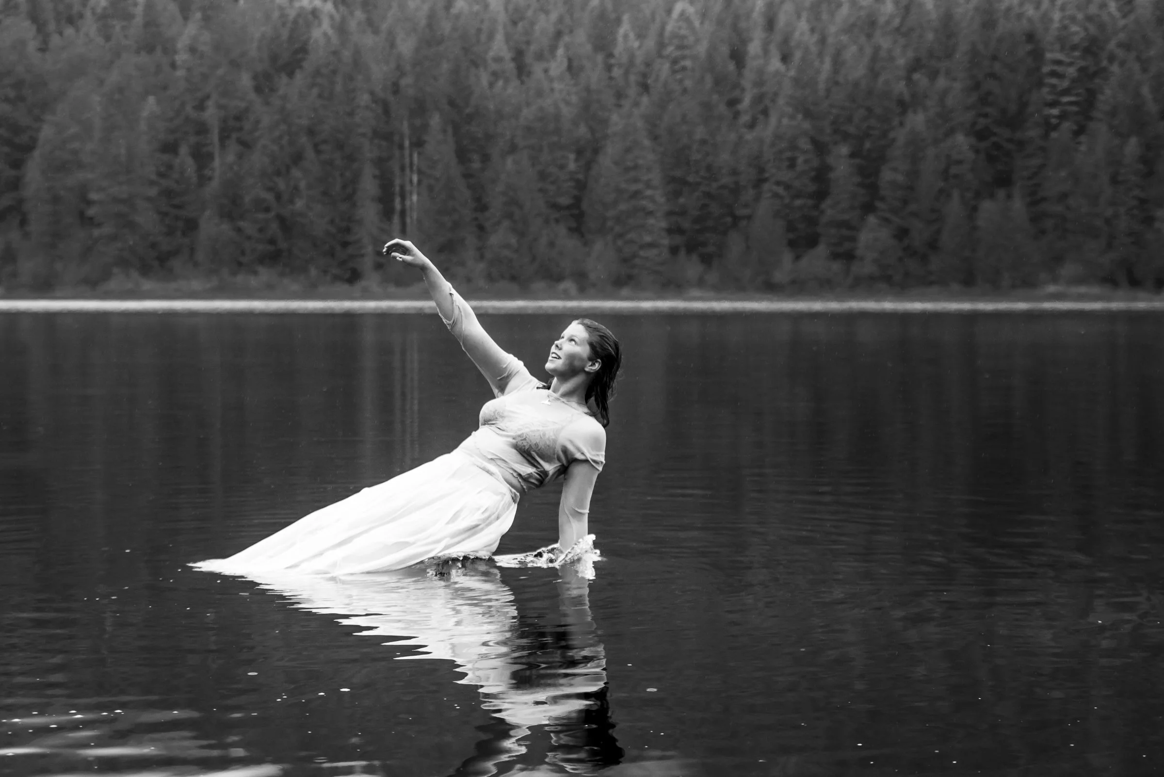 AAWP_Wren_Seniors_2018_Lo-Res_B&W-65.jpg