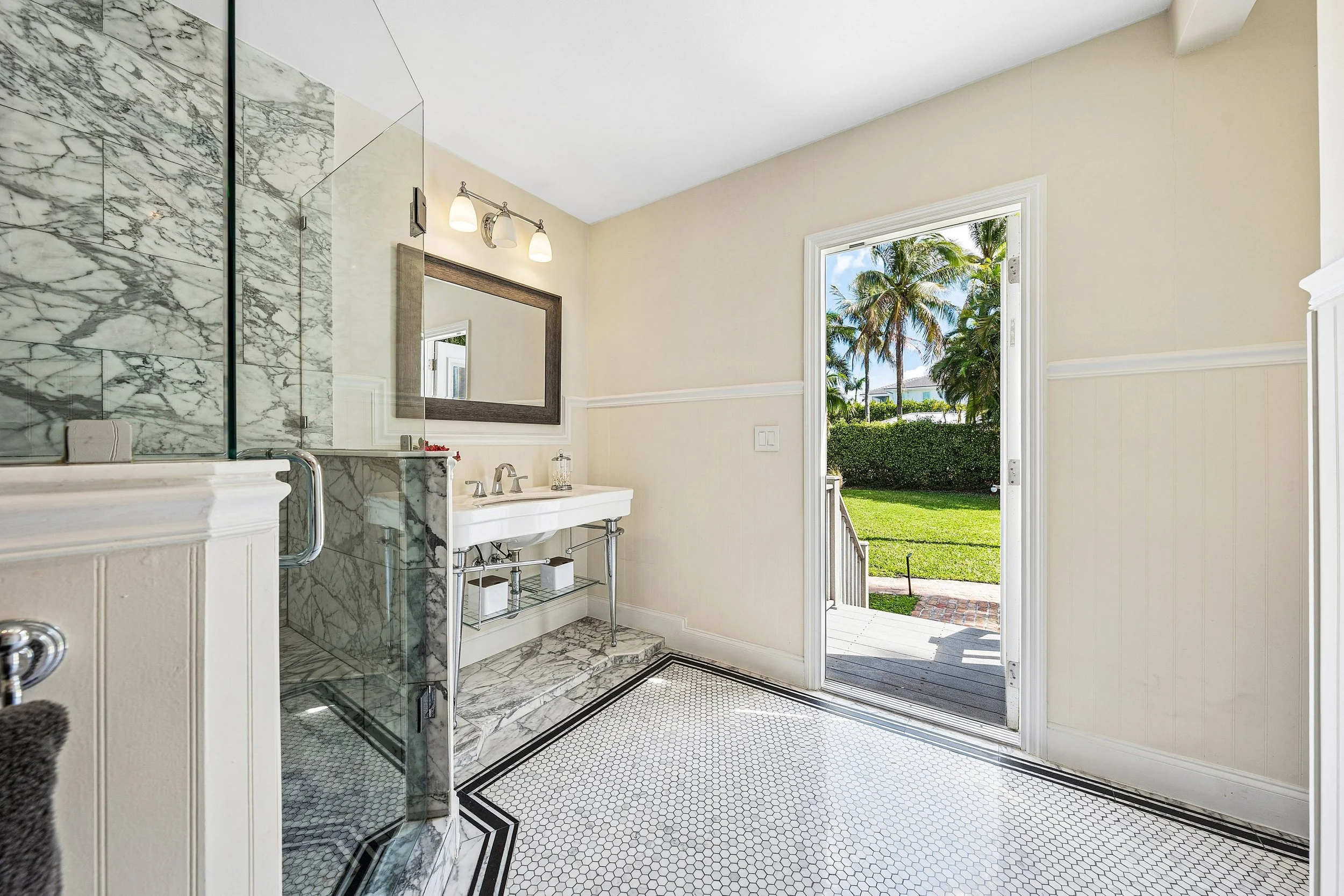 022-1101ThomasStreet-DelrayBeach-FL-33483-SMALL.jpg