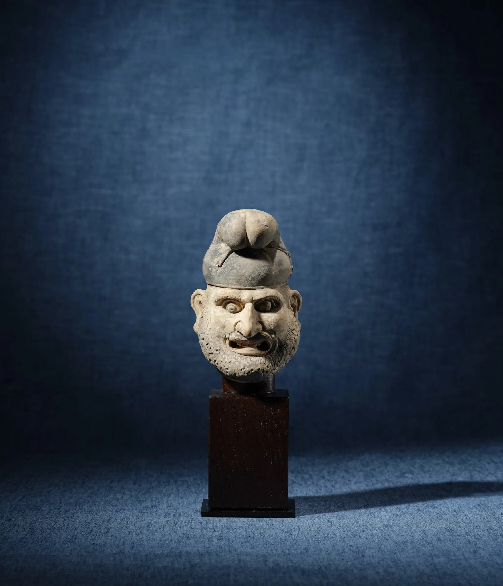 pottery head of huren