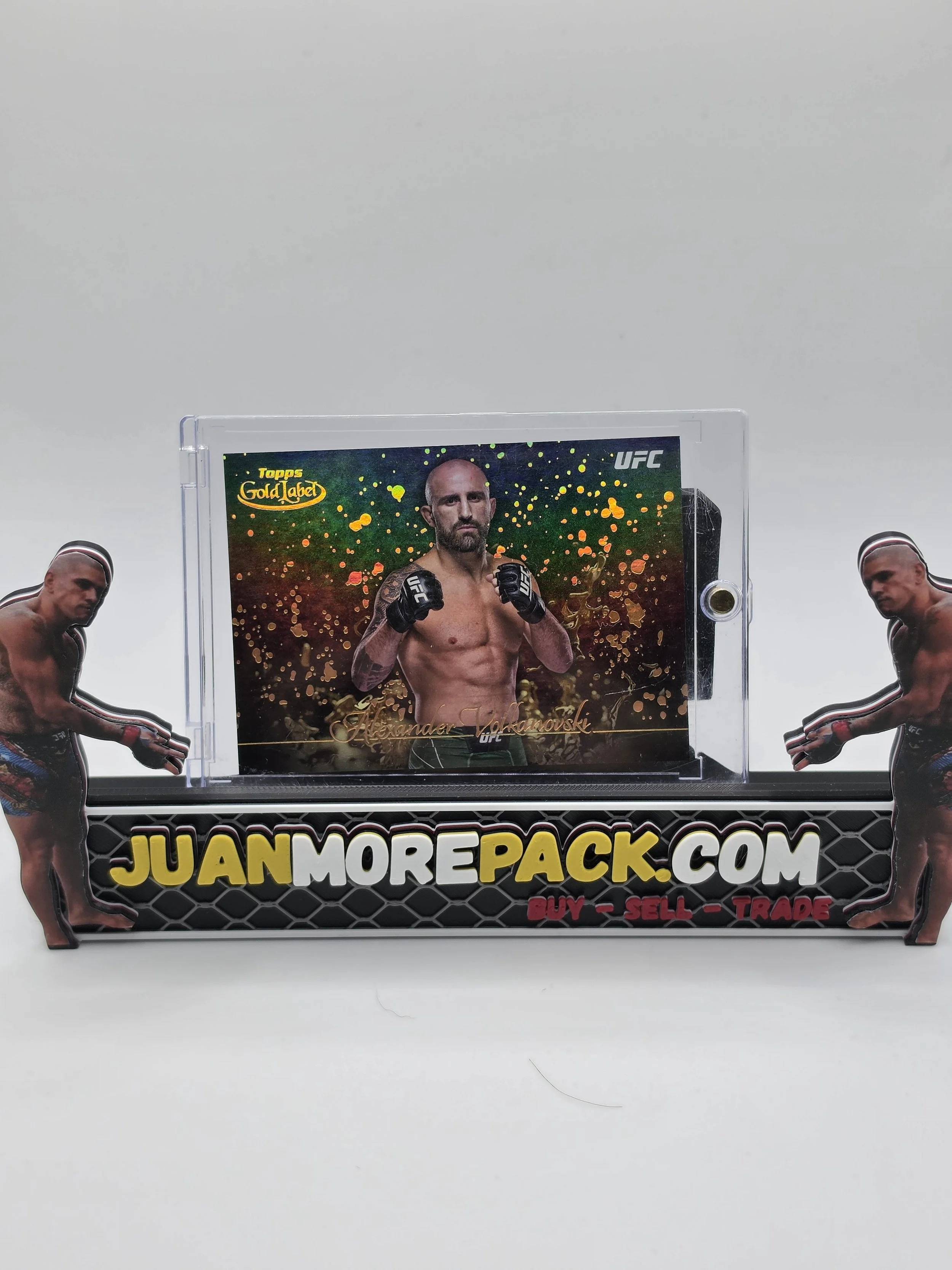 Alexander Volkanovski 2024 Topps Gold Splatter SSP