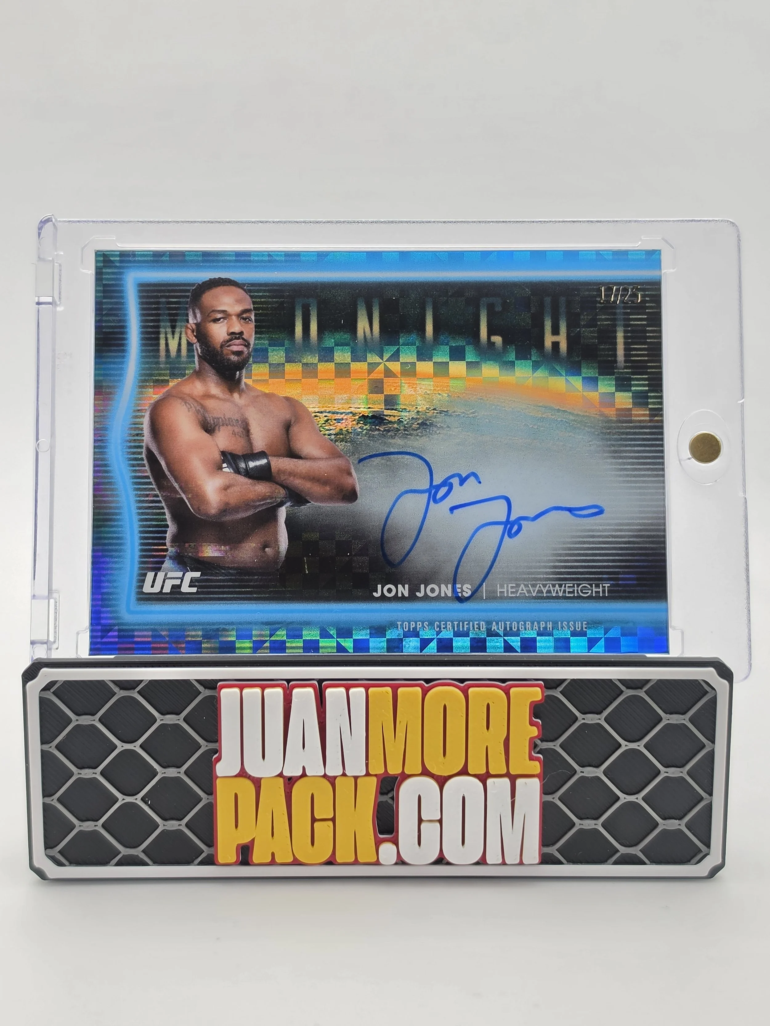 Jon Jones 2025 Topps Midnight Horizon Signatures Auto 17/25