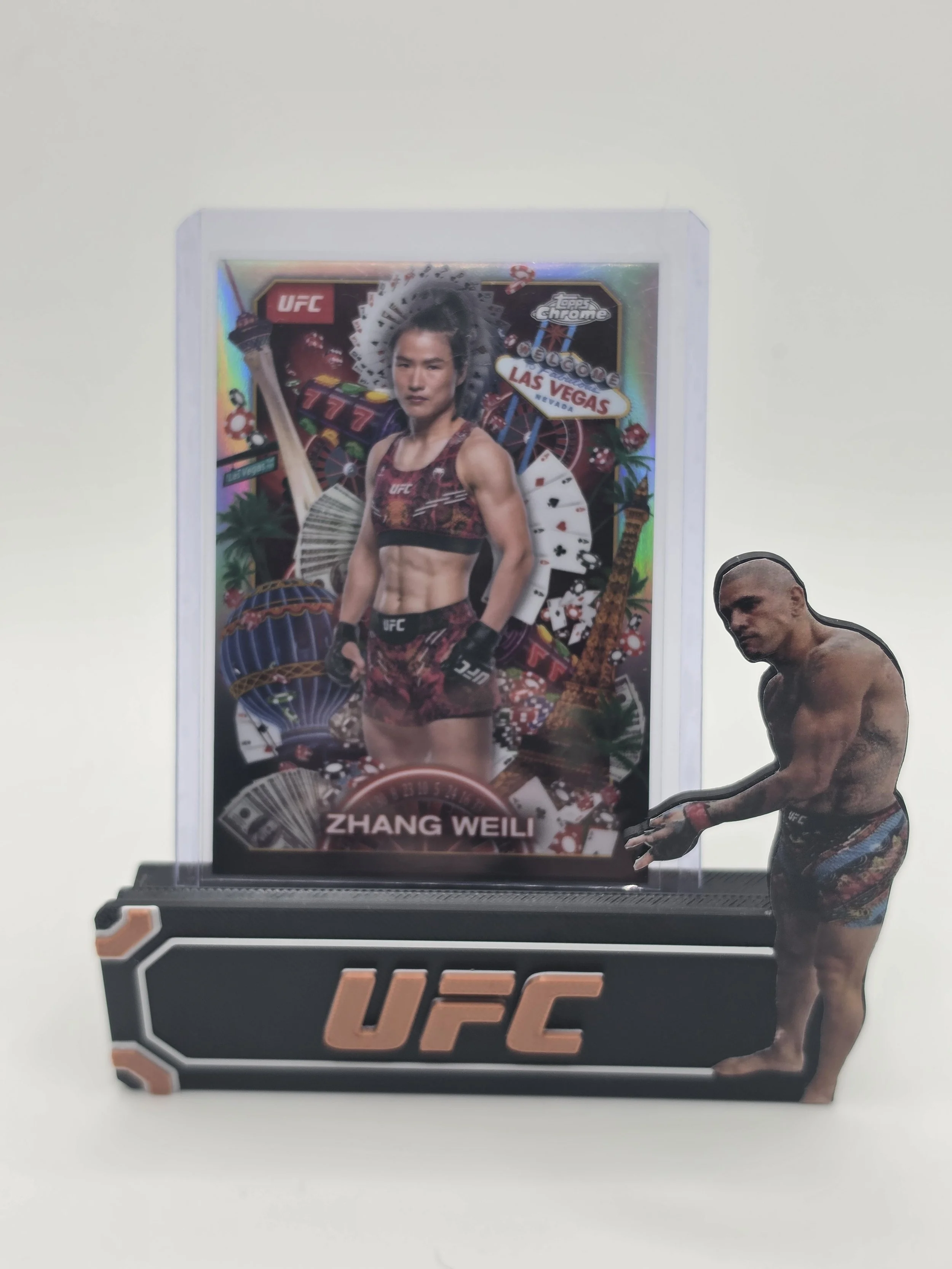 Zhang Weili 2025 UFC Topps Chrome Titans SSP