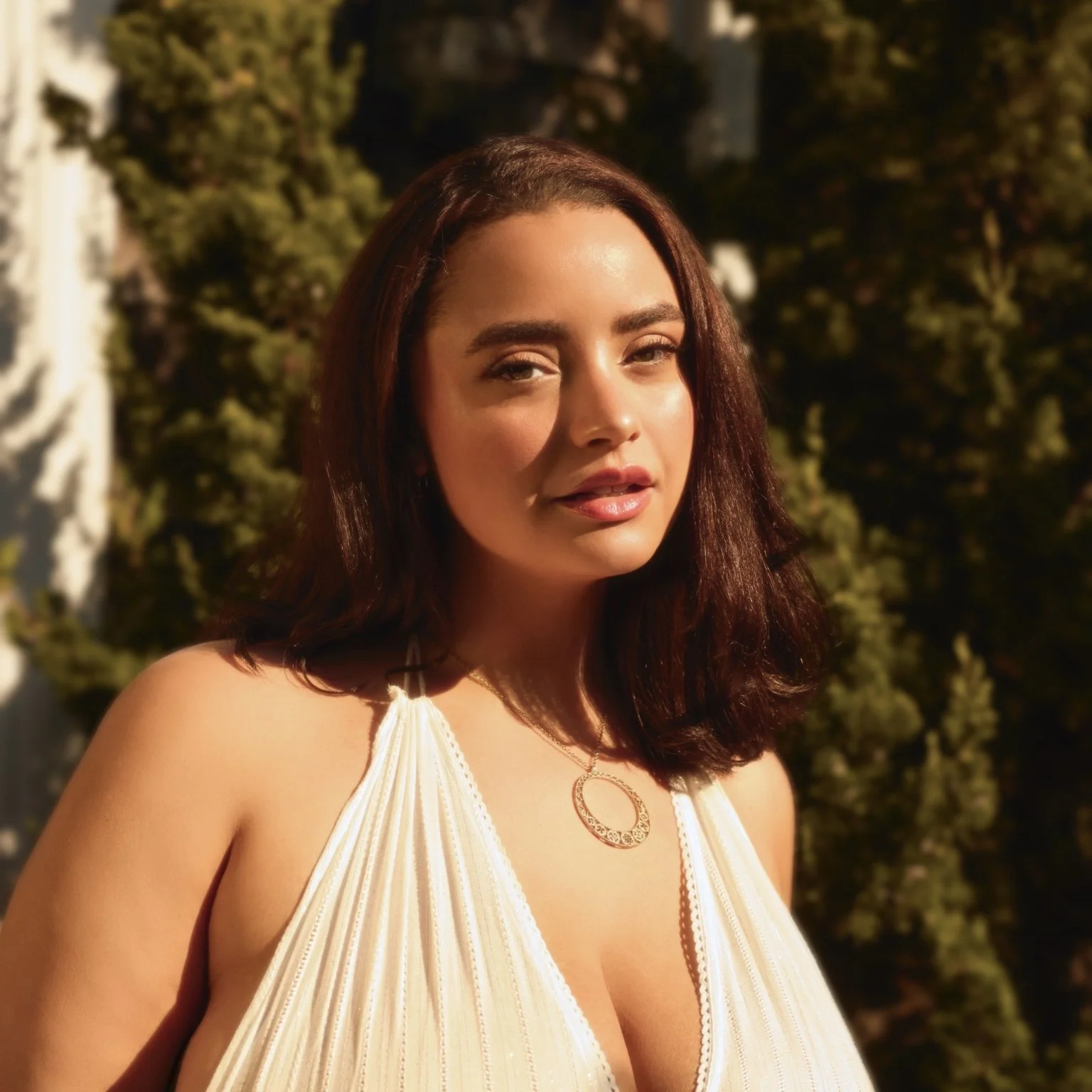 EARMILK Praises "Sunset Colors" as a “Dreamy Pop Gem”