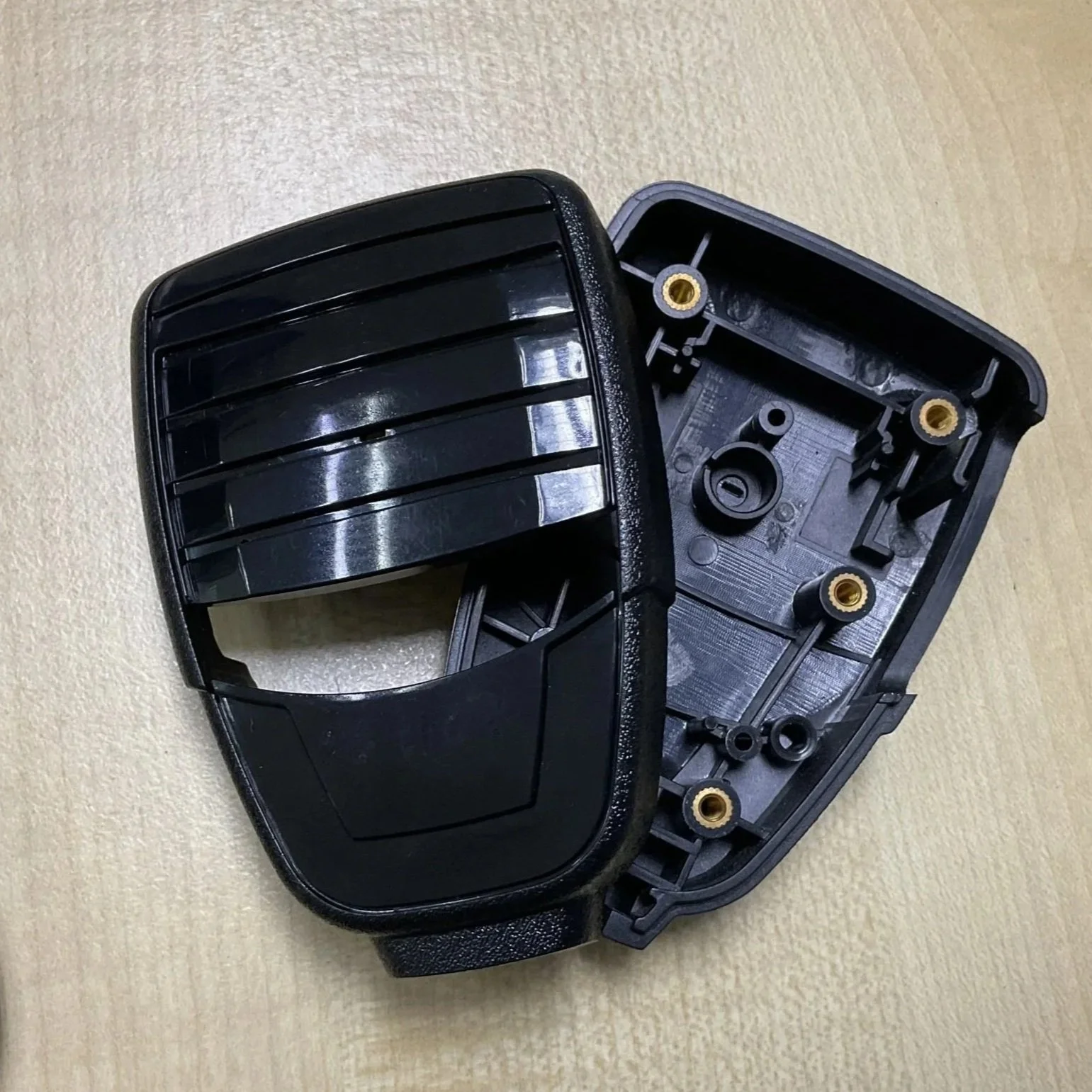 Walkie Talkie Plastic Insert Molding Parts