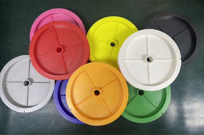 Walkie Talkie Plastic Insert Molding Parts