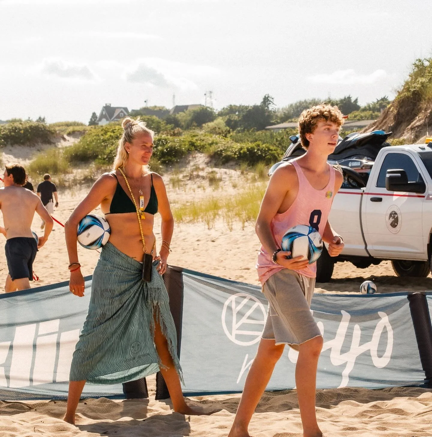 When greatness shows up, the energy shifts 🏐 

#montauk #volley #hamptons #beachvolley #wellness