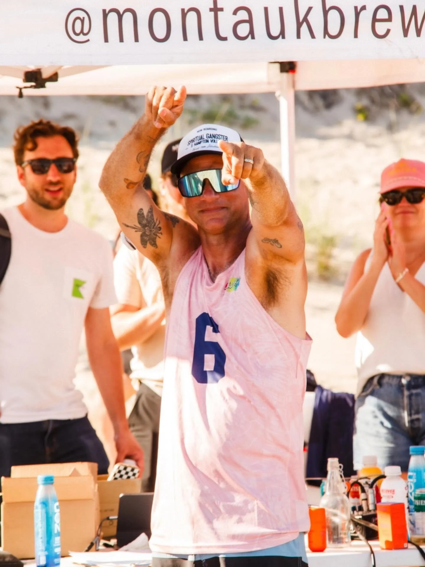 The face you make when you realize summer is around the corner😎🌊

[ beach | wellness | volleyball | community | montauk ]