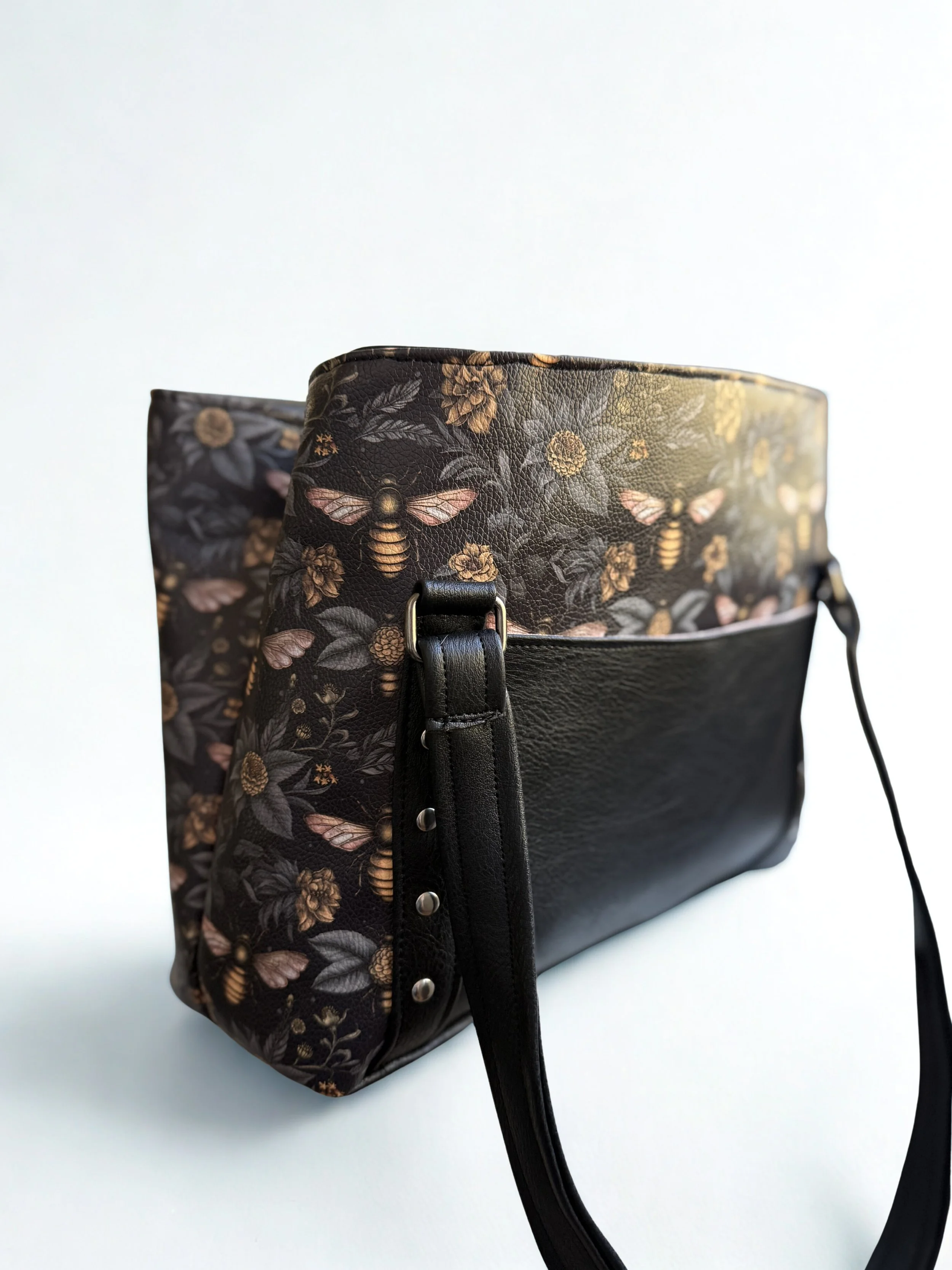 Dallas Handbag Angled Front.jpg