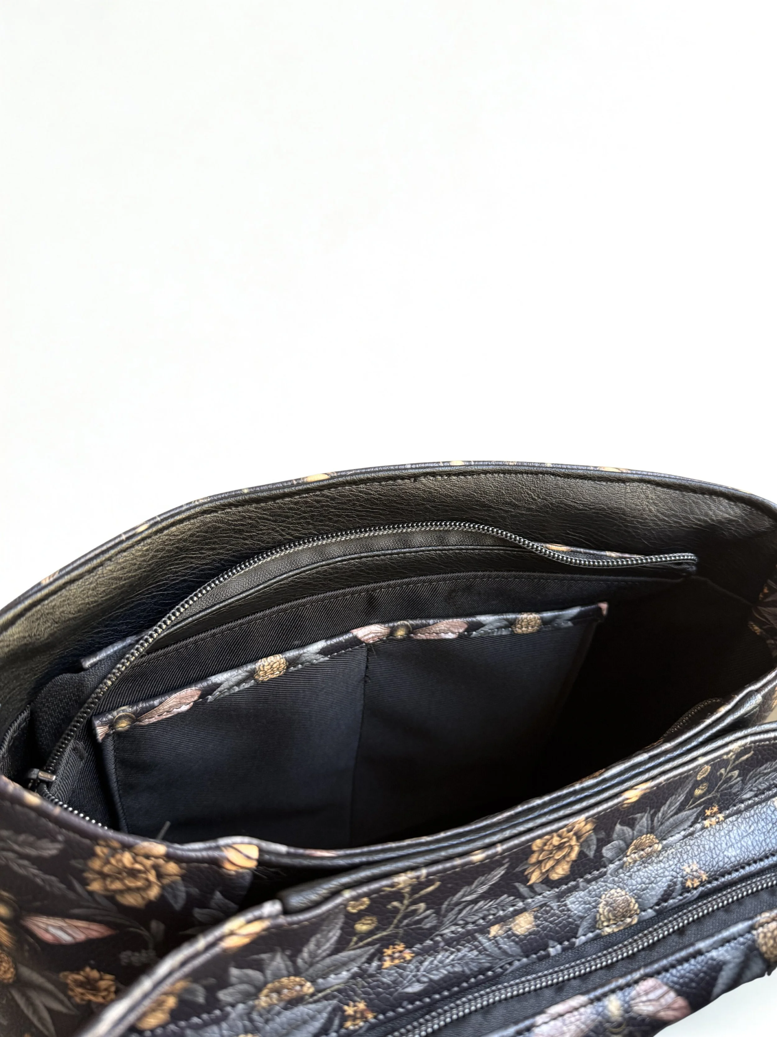 Dallas Handbag Interior View.jpg