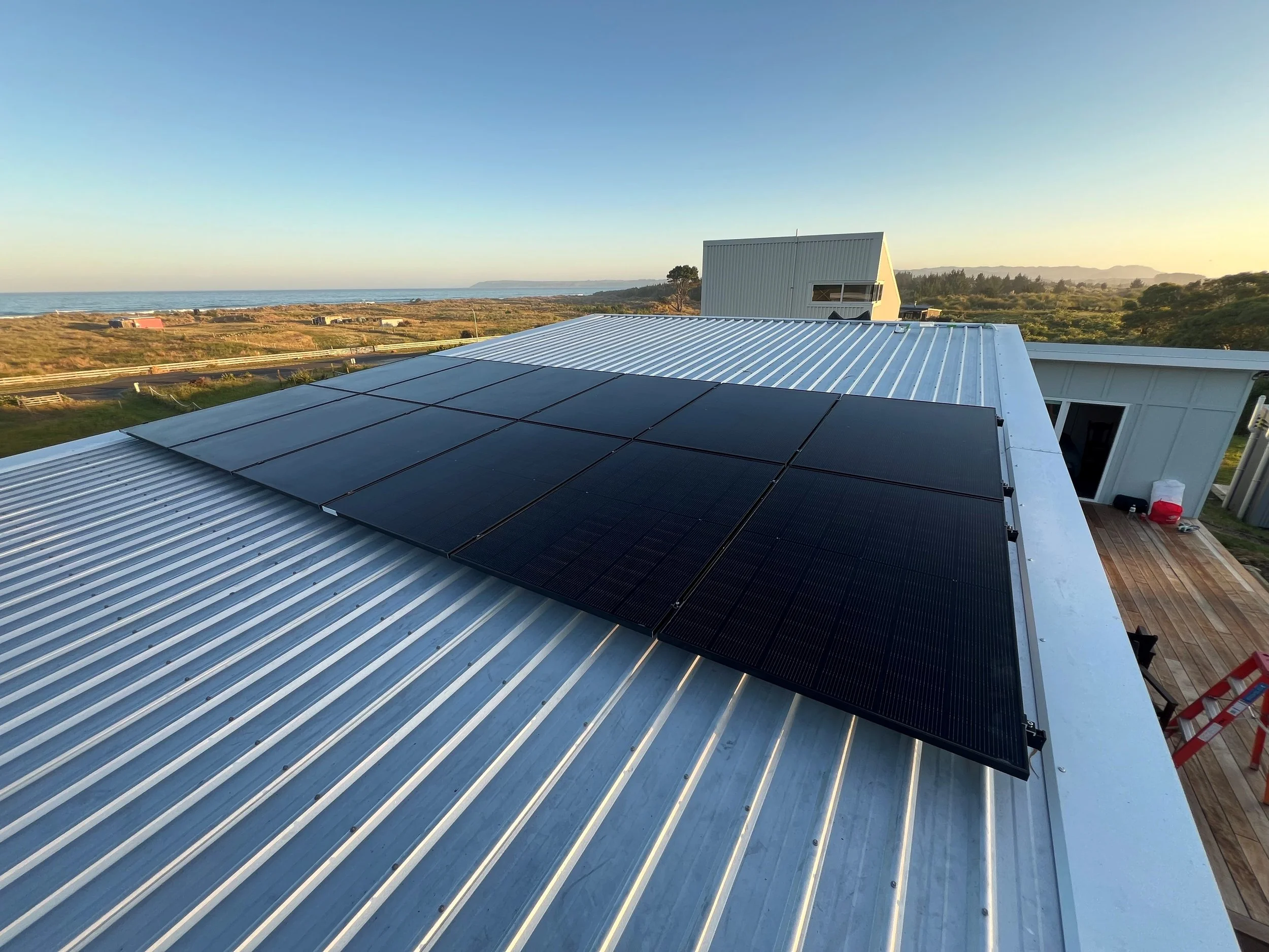 SolarOffGrid.jpg