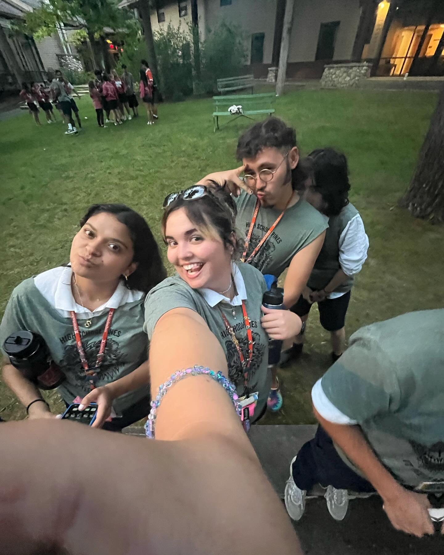 ~small parts of a big summer~
~
i 🫶 the people here, thanks for everything🥲😖