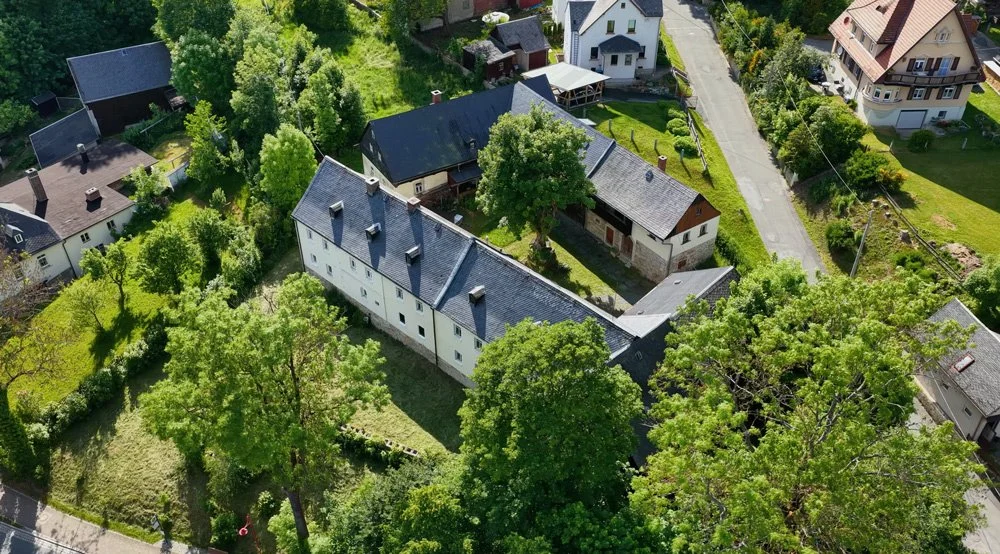 vierseitenhof-drohnenfotografie-vogtland-culet.jpg