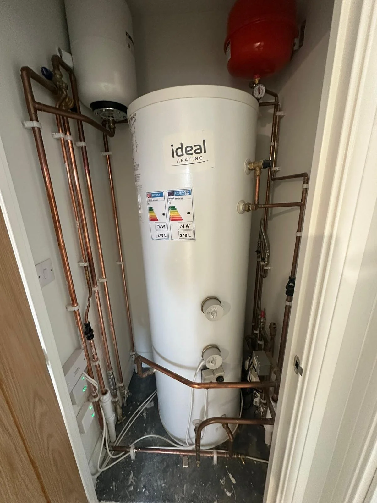 PHOTO-2025-11-20-16-03-33 (7).jpg