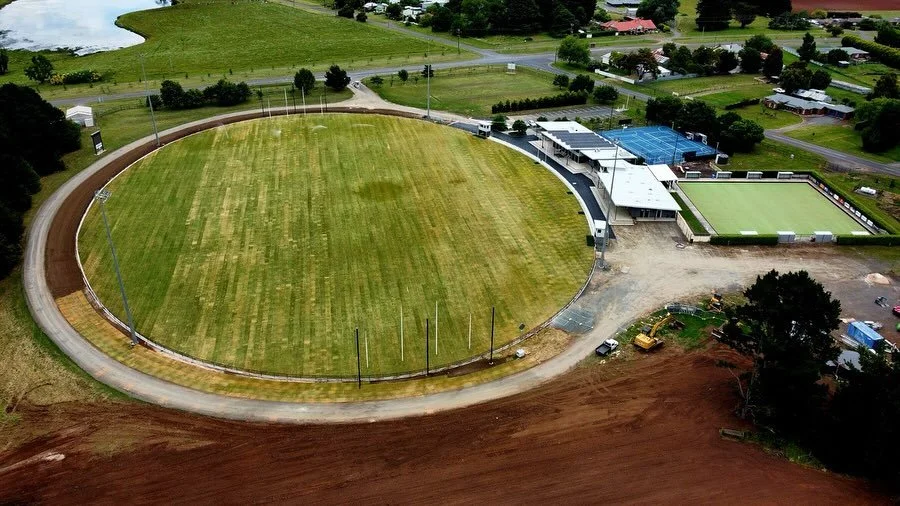 Oval-1.jpg