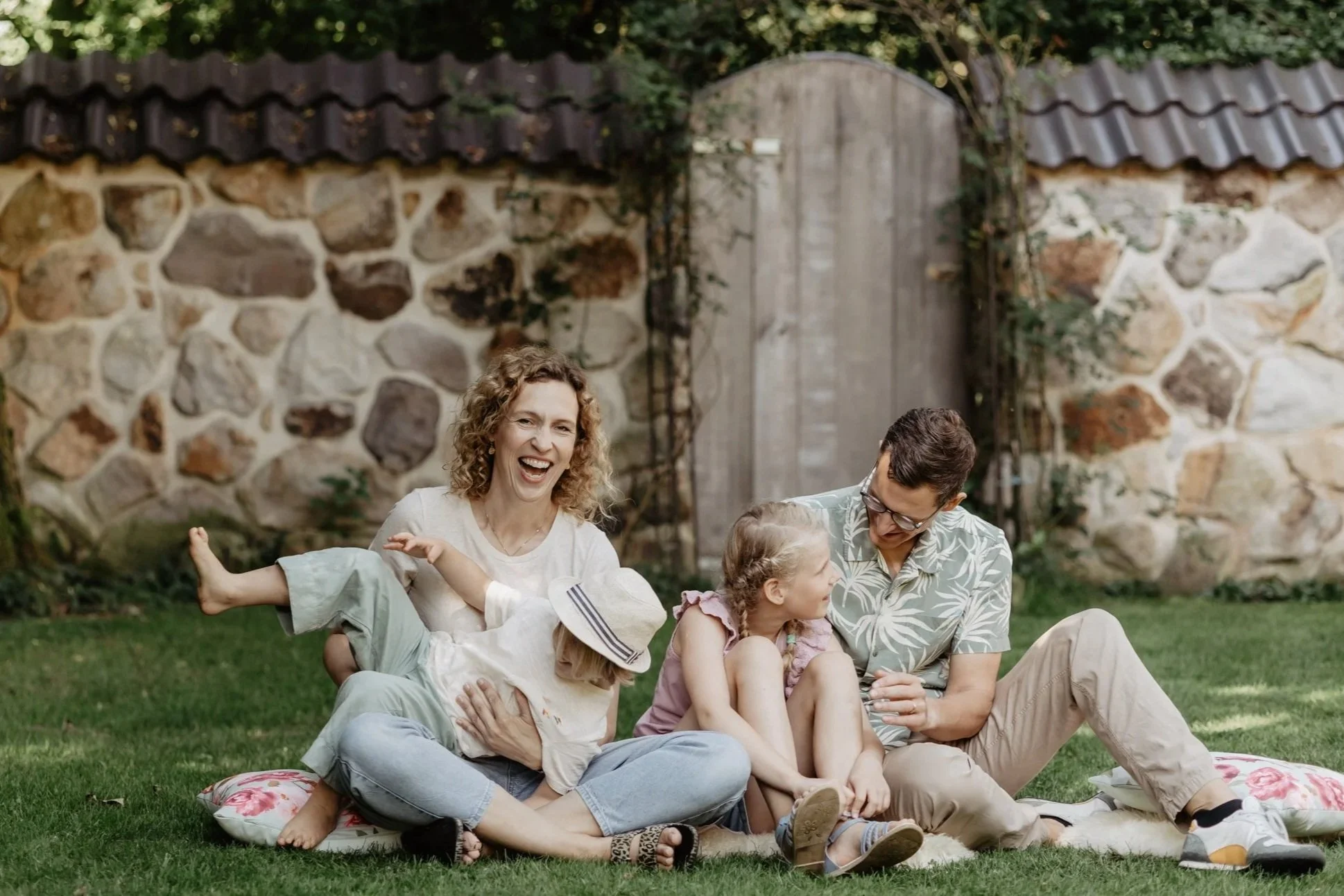 Als Familien- & Hochzeitsfotografin aus dem Münsterland halte ich Eure emotionale Bindung und Liebe fest - für jetzt und für immer!