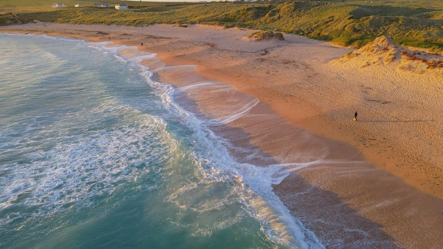 Golden Hour
&bull;
&bull;
&bull;
&bull;
&bull;
&bull;
&bull;
#constantinebay #padstow #padstowharbour #padstowcornwall #padstowrnli #rnli #surfsup #cornwall #kernow #northcoastcornwall #seaswell #dji #djimavicair2 #dronephotography #beachphotography