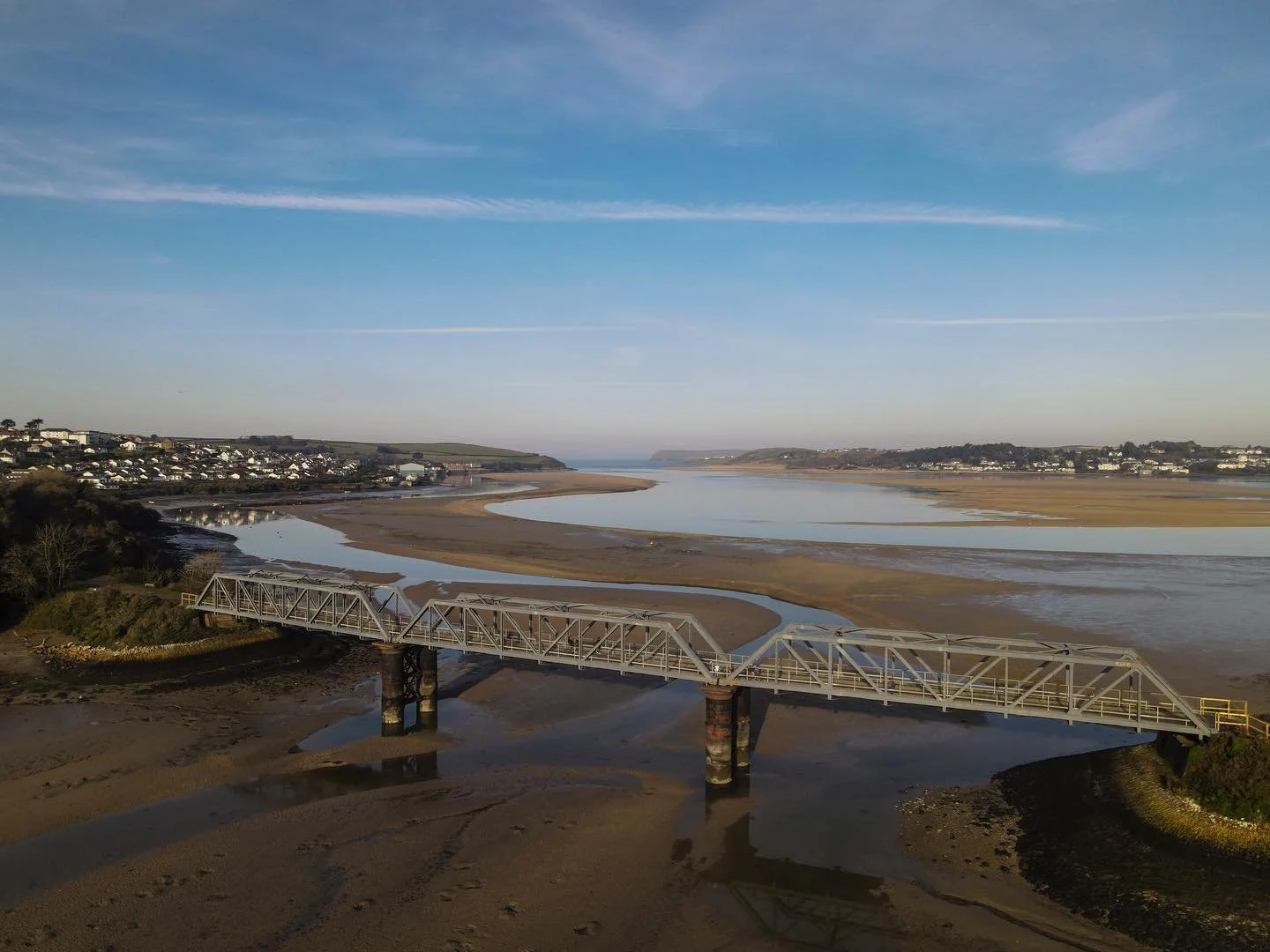 📍Iron Bridge, Camel Trail
&bull;
&bull;
&bull;
&bull;
&bull;
&bull;
#padstow #cornwall #padstowharbour #kernow #rivercamel #river #bridge #ironbridge #glossey #winter #rock #cameltrail #cameltrailcornwall #dji #djimavicair2 #dronephotography