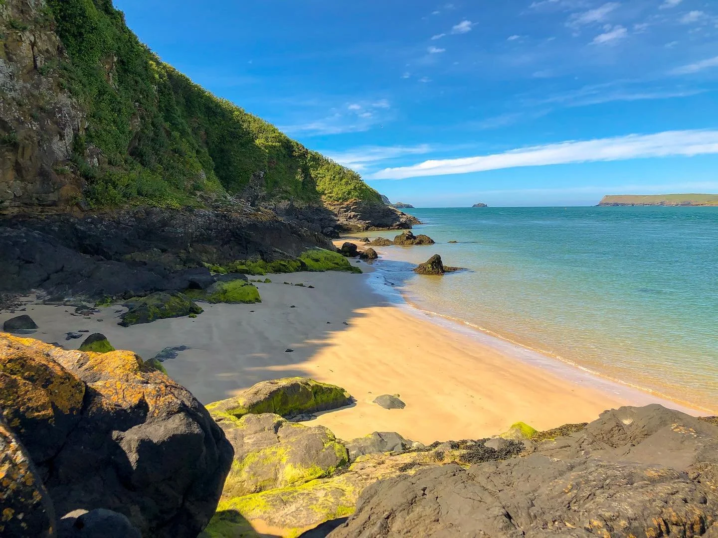 Treasure Trove
&bull;
&bull;
&bull;
&bull;
&bull;
#padstow #sunny #blueskys #saterday #cornwall #kernow #nature #beach #sea #clearwater #tropical #bbcbristol