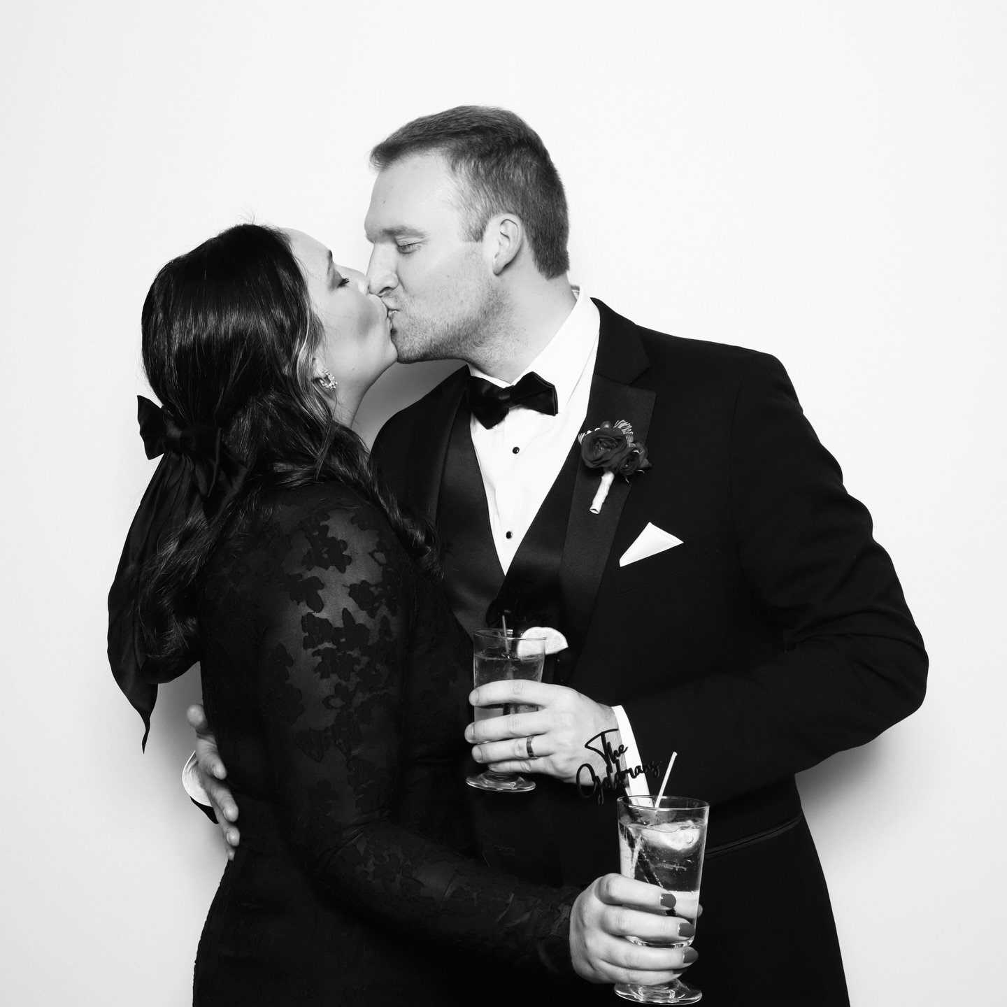 Your photo booth pictures should feel magical 💫