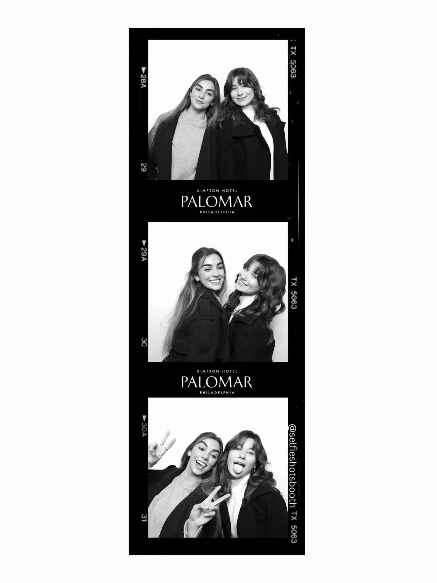 Classic booth feels with @palomarphilly 🩶