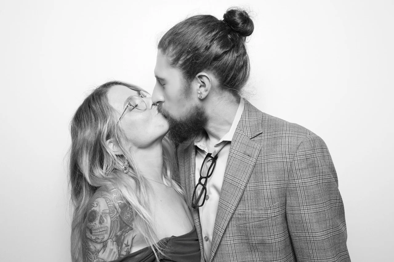 Secure your booking for our glam booth at your next event! It perfectly captures unforgettable moments, like these featuring D&amp;A&rsquo;s wedding guest. 🥹🩶

Philadelphia wedding | Philly events | Delaware weddings | South Jersey events | Philly 