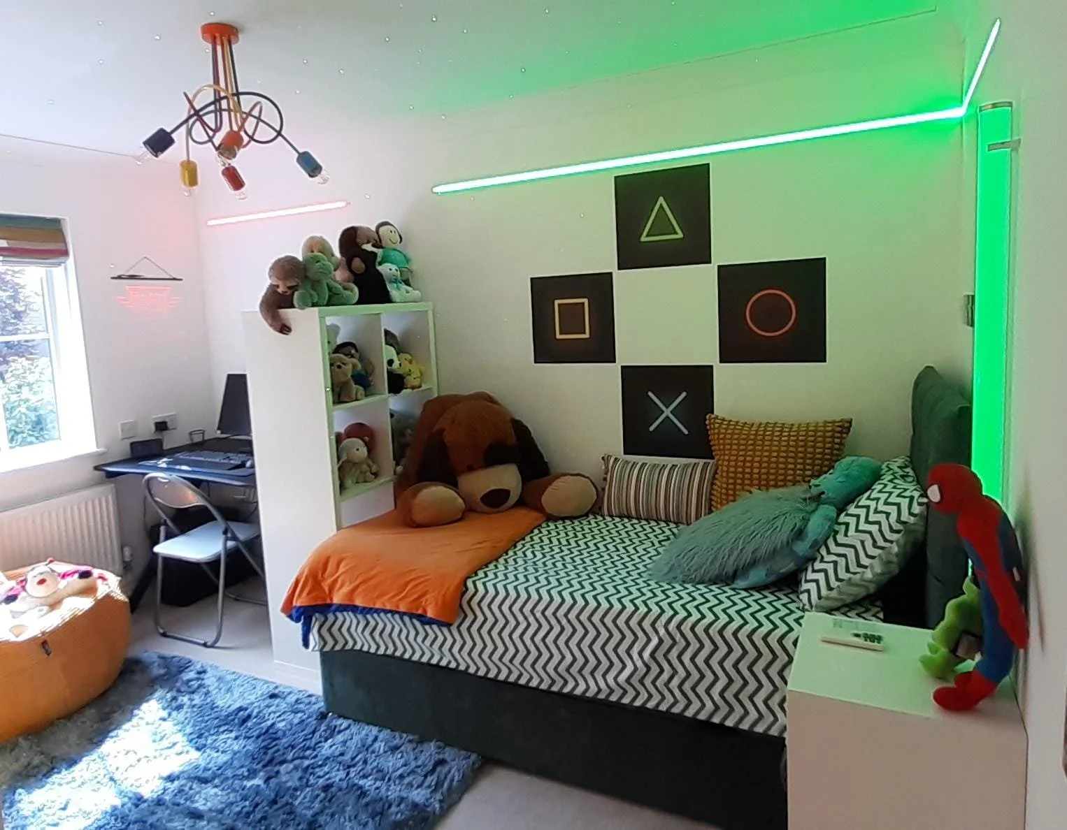 Child's bedroom with patterned bedding and weighted blanket for SEN needs
