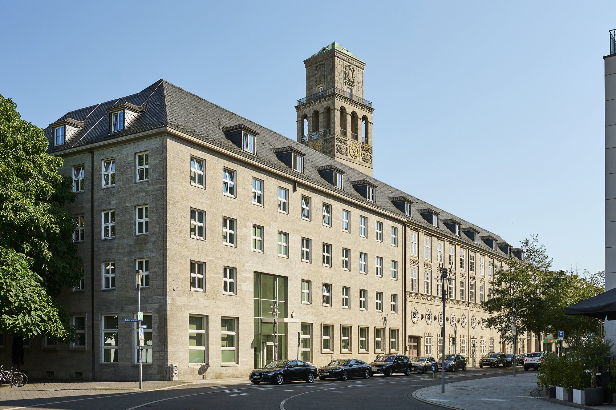 Architekturfoto vom Rathaus in Mülheim an der Ruhr