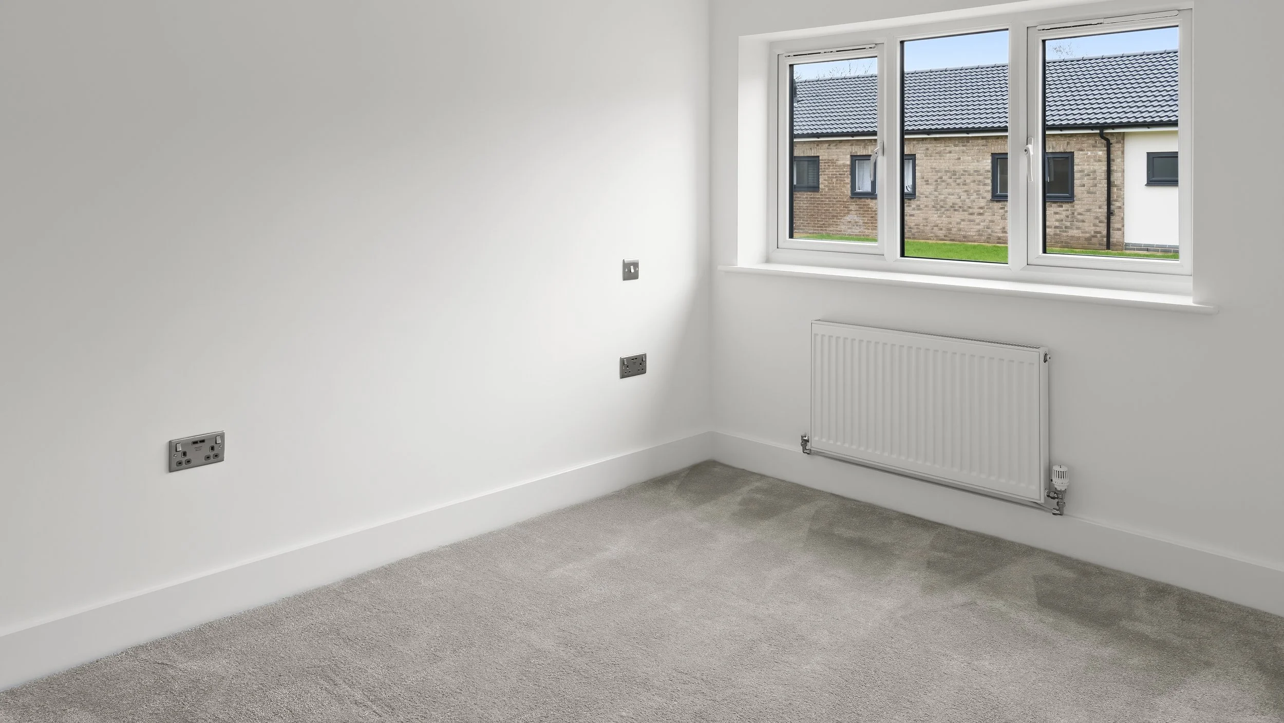 Bright unfurnished room at Wamil Court