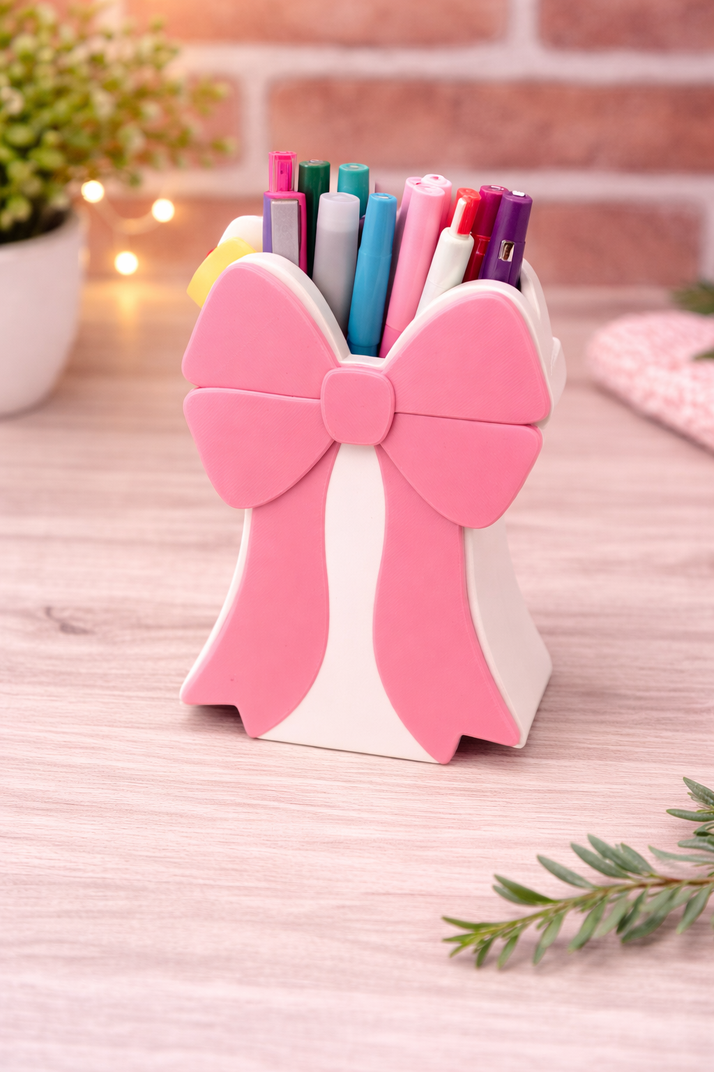 Bow Pen Holder