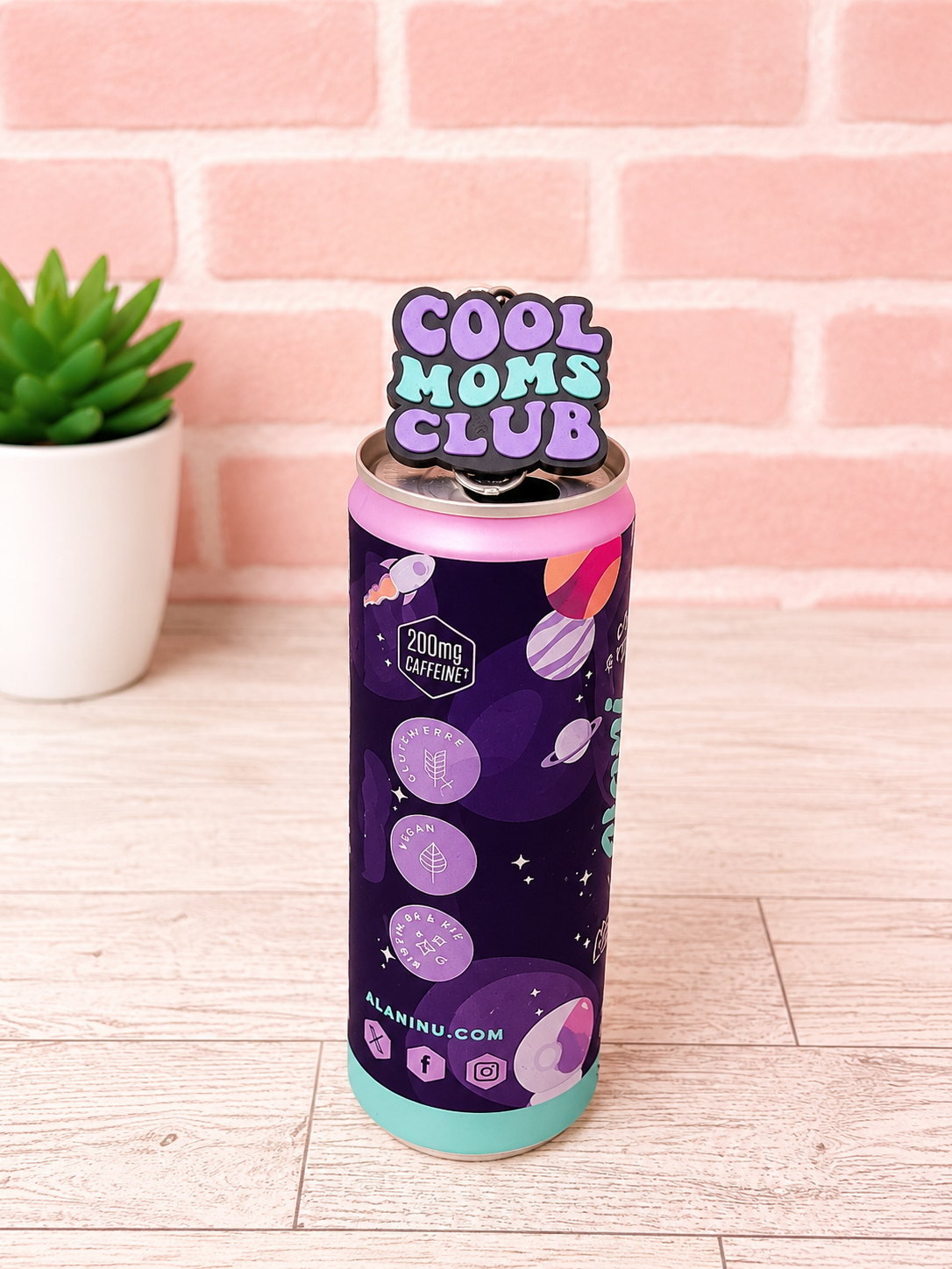 Cool Moms Club Can Opener (Nail Saver)