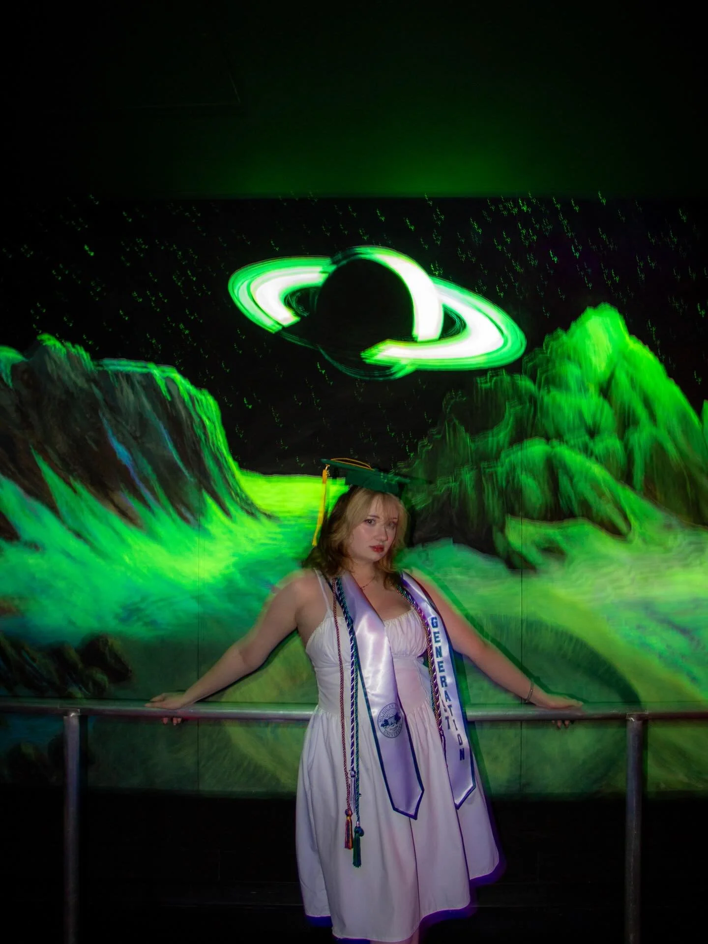 pov: you want to serve face in space but make it grad pics🗿🌝🎓

feat. @loveeriann

@michiganstateu @msunatsci