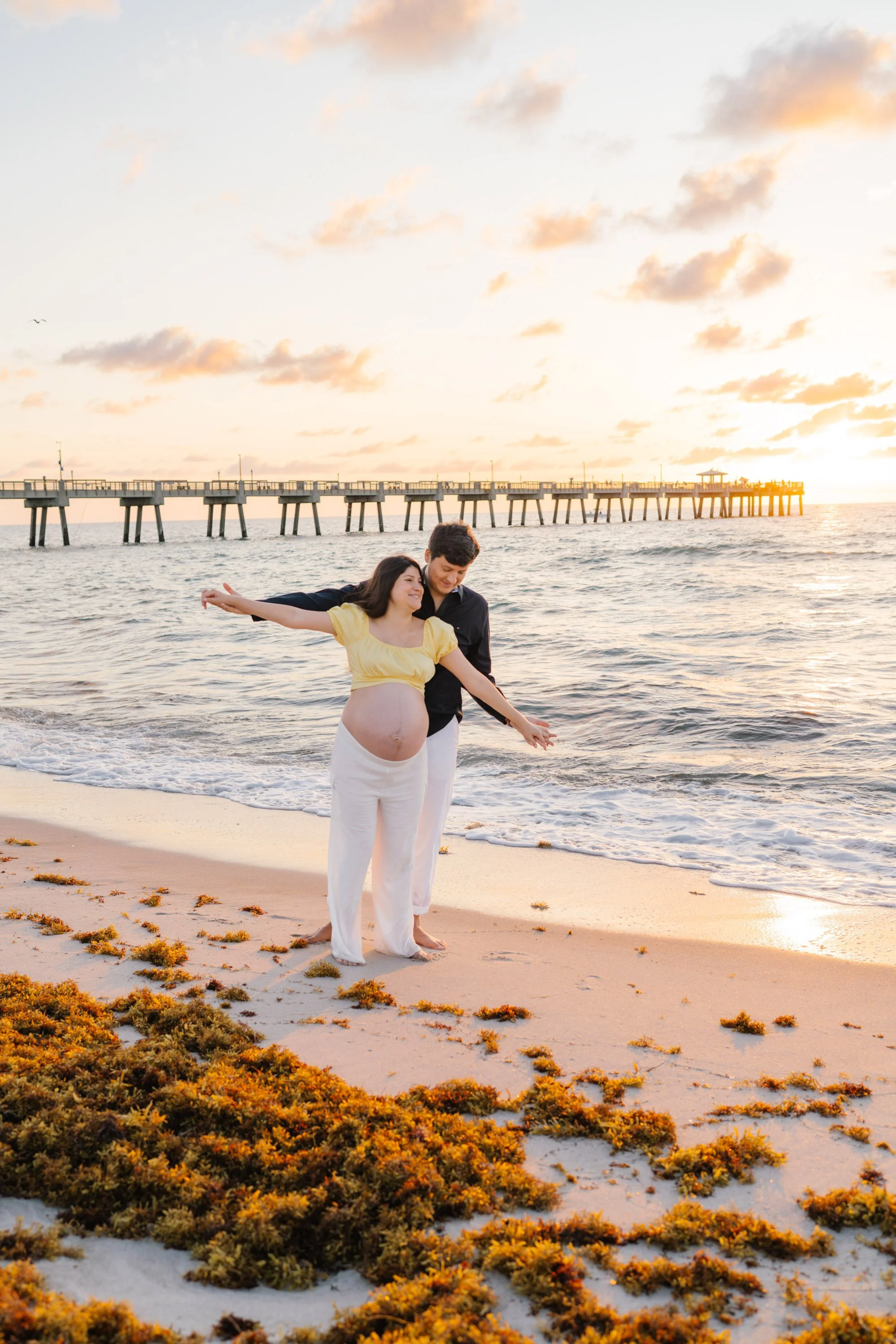 CarpioCaptures Maternity Photoshoot at Dania Beach Pier-07.jpg