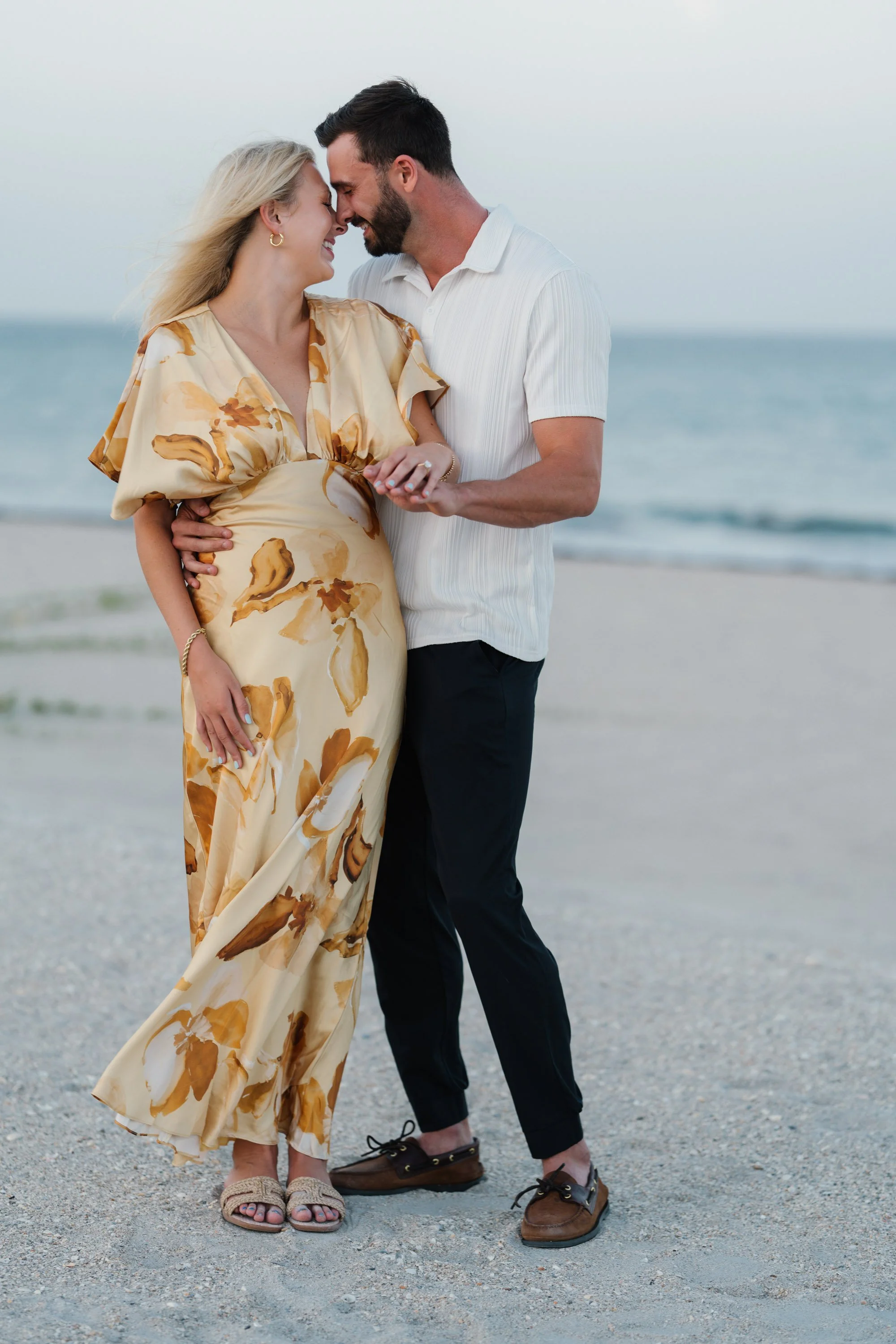 CarpioCaptures Proposal Photoshoot at 3 Par Restaurant, Palm Beach-15.jpg