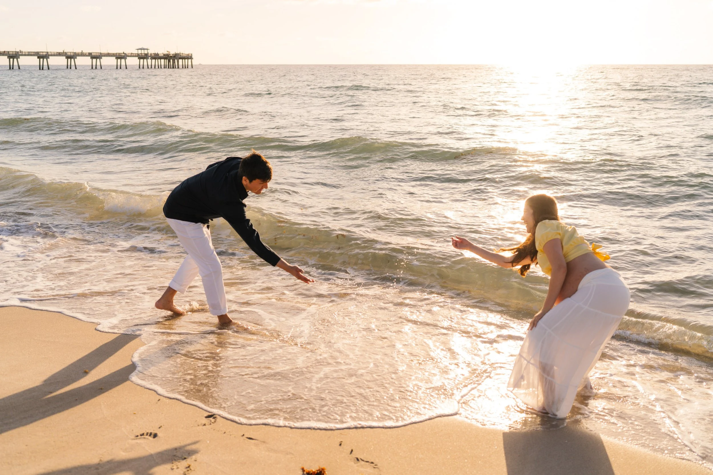 CarpioCaptures Maternity Photoshoot at Dania Beach Pier-18.jpg