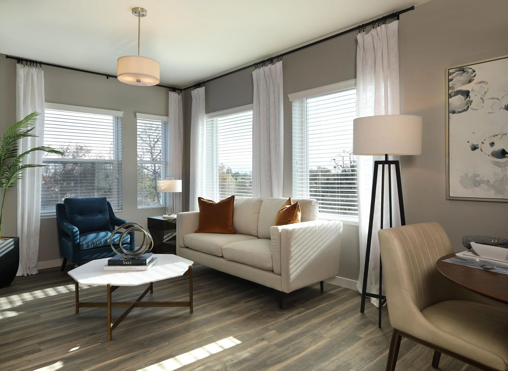 6b43d464-57c8-4f47-9af2-ef4b51498e99z0heB2i01d.jpeg_custom_a