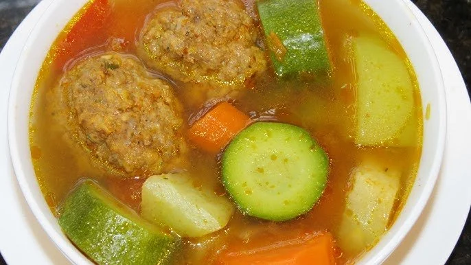 Sopa de Albondigas