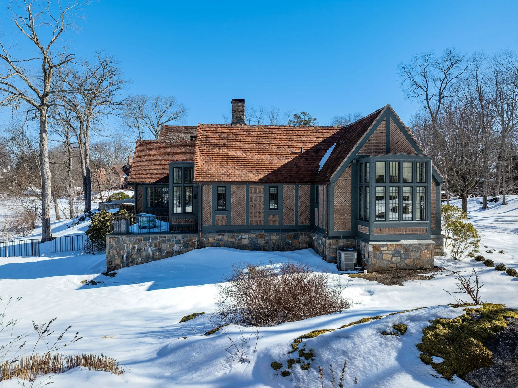 44 Khakum Wood Rd 13 - WEB.jpg