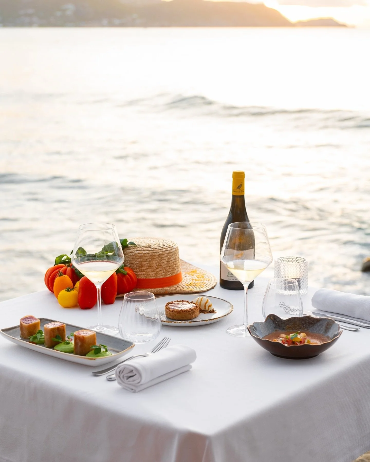 The Christopher St Barth is a 5-star oceanfront hotel known for its panoramic views, infinity pool, and signature restaurant, as well as the best spa in the Caribbean.
We handle the full communication of the property: content creation, photo &amp; vi