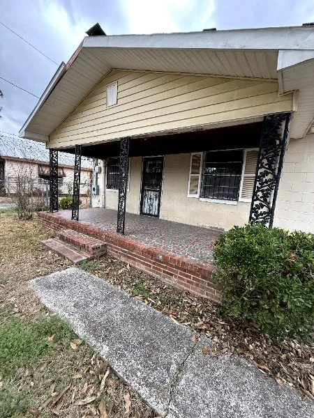 1645 Roosevelt St. Augusta, GA, 30901 3 beds, 1 bath, 1274 sqft  $3,000 down, $895.92/mo.