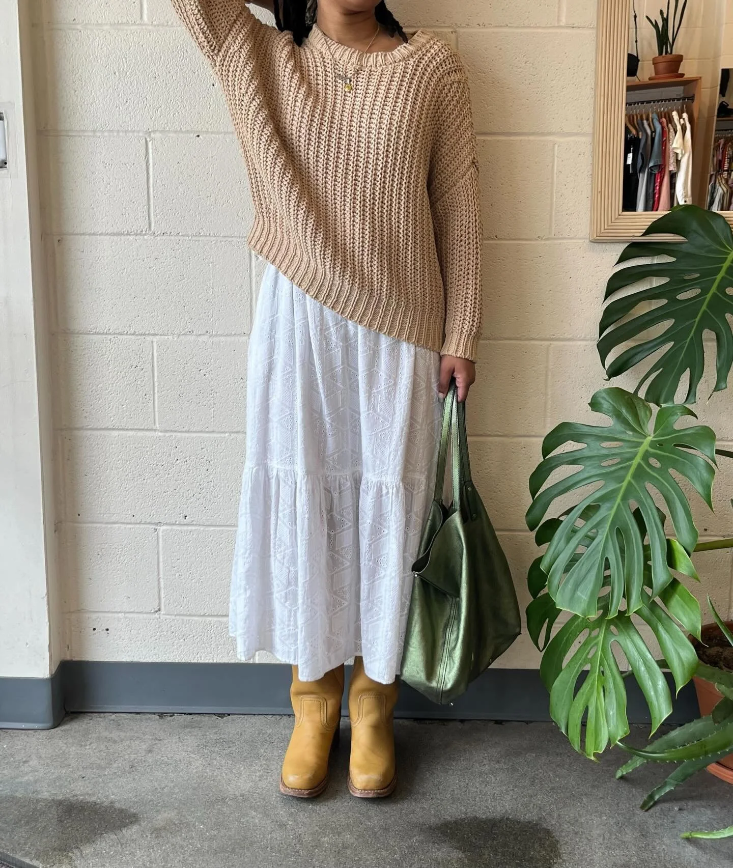 FRYE BOOTS TWO WAYS

Outfit 1: 
Frye campus boots sz 8.5
Tiffany &amp; Co. metallic leather bag
Babaa jumper no. 18 OSFM
Xirena embroidered dress sz M

Outfit 2:
Vintage wool cardigan sz S/M
Vintage Banana Republic midi skirt sz 12
Vintage Coach Whit