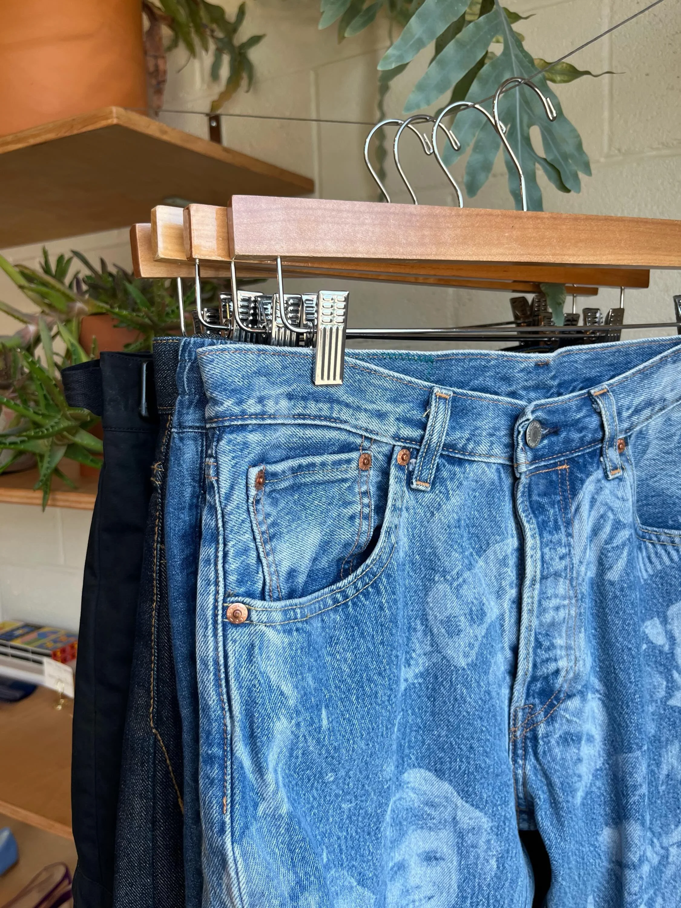 Men&rsquo;s bottoms new in the shop!
- Levi&rsquo;s &ldquo;Fleavi&rsquo;s&rdquo; straight leg Jean sz 31x30
- A.P.C. Kaplan denim pull on pants sz S
- Kicking Mule Workshop raw Japanese denim straight leg jeans sz 29x34
- Hyein Seo tactical cargo pan