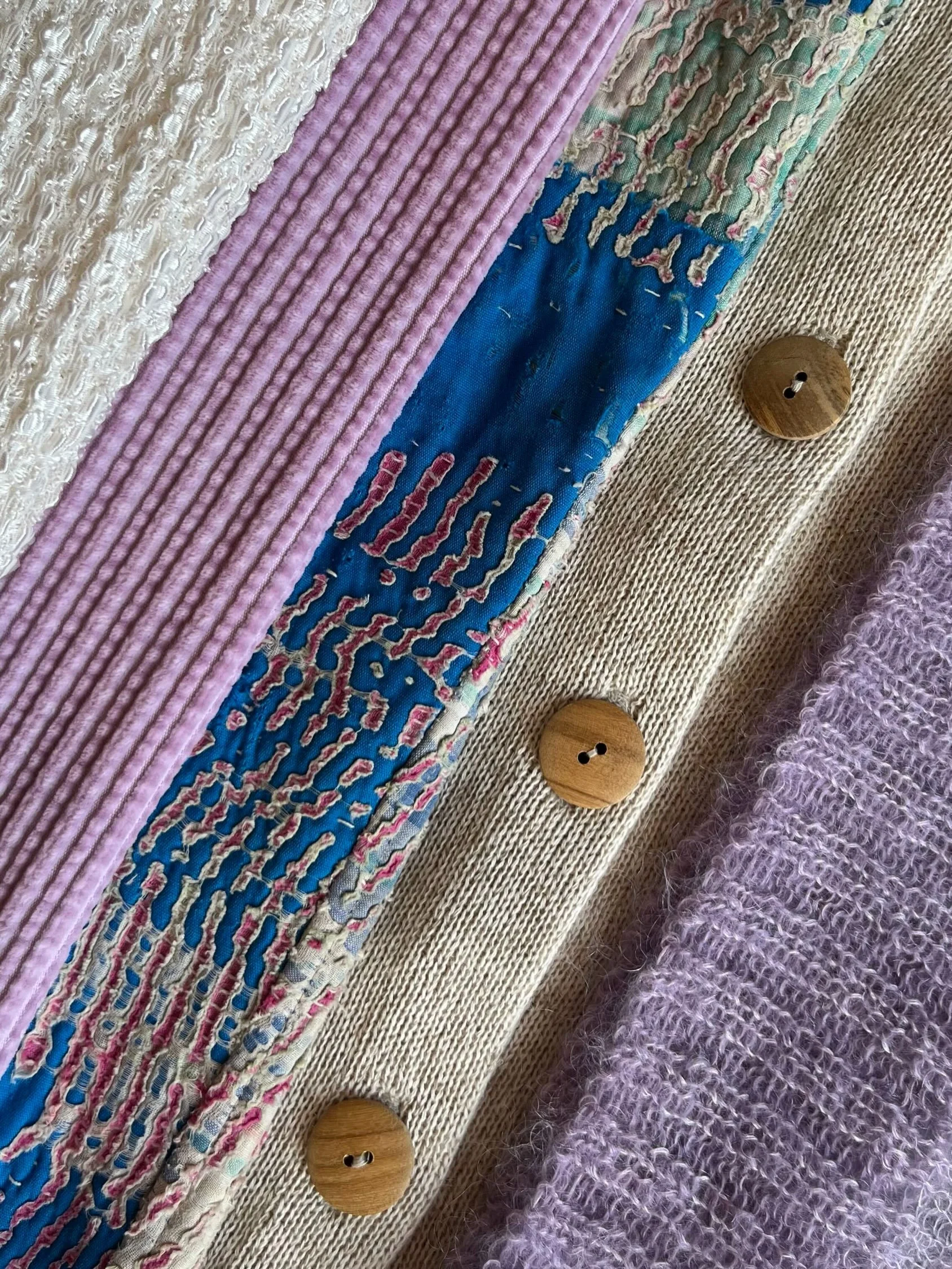 Time for texture!
- Vintage Jaipur short sleeve top sz XL
- Vintage J. Jill cotton corduroy long sleeve top sz M
- Rujuta Sheth Kantha Quilt top sz XS
- Natural Style cotton/linen cardigan sz L
- Acne Studios Kalia cropped mohair blend sweater sz XS
