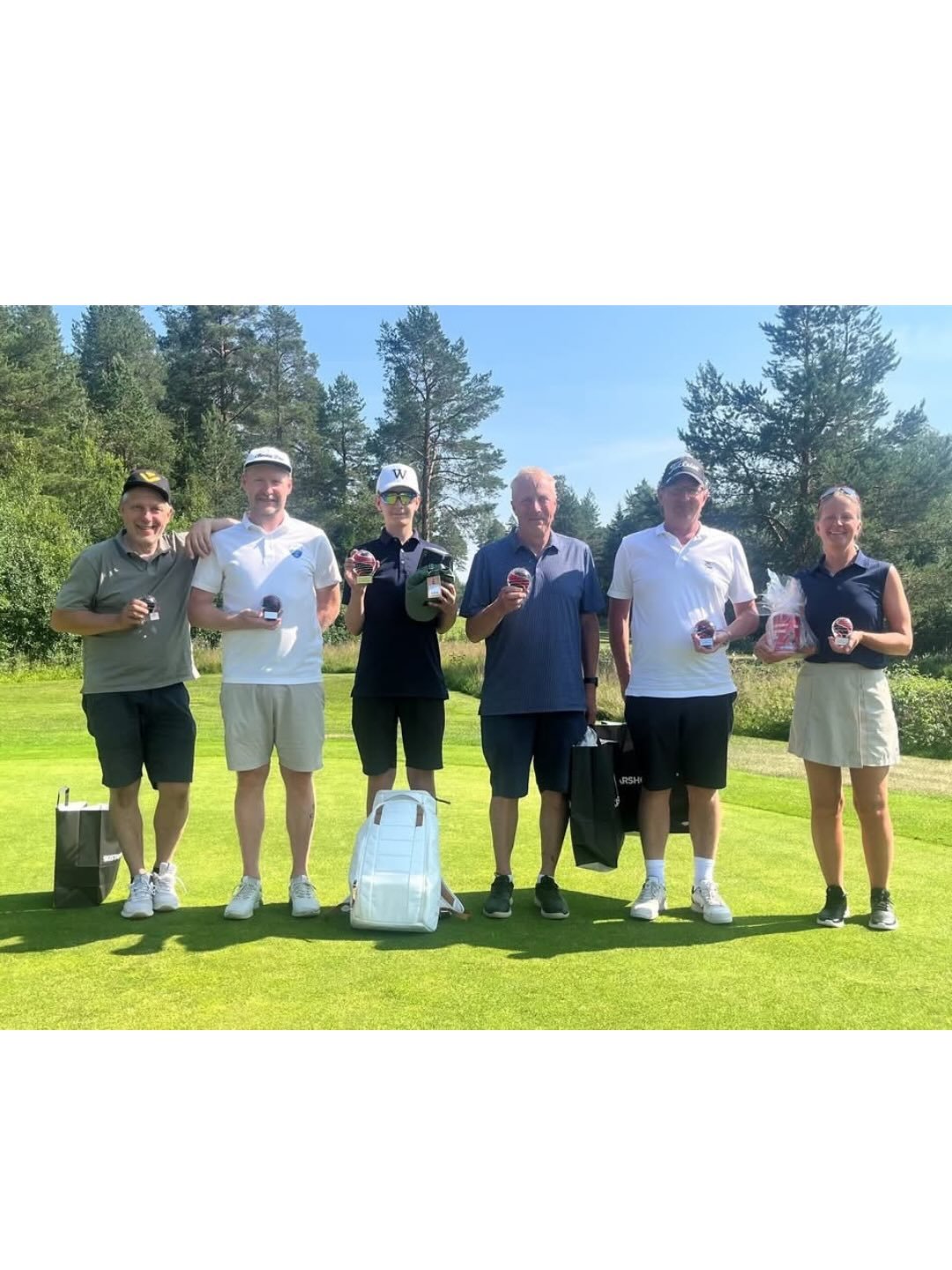 Torsdag 16 juli under en str&aring;lande klarbl&aring; himmel spelades Conceptstore Trophy p&aring; S&auml;lenfj&auml;llens GK. Banan visade sig fr&aring;n sin allra b&auml;sta sida och bj&ouml;d p&aring; fina f&ouml;ruts&auml;ttningar f&ouml;r en h&