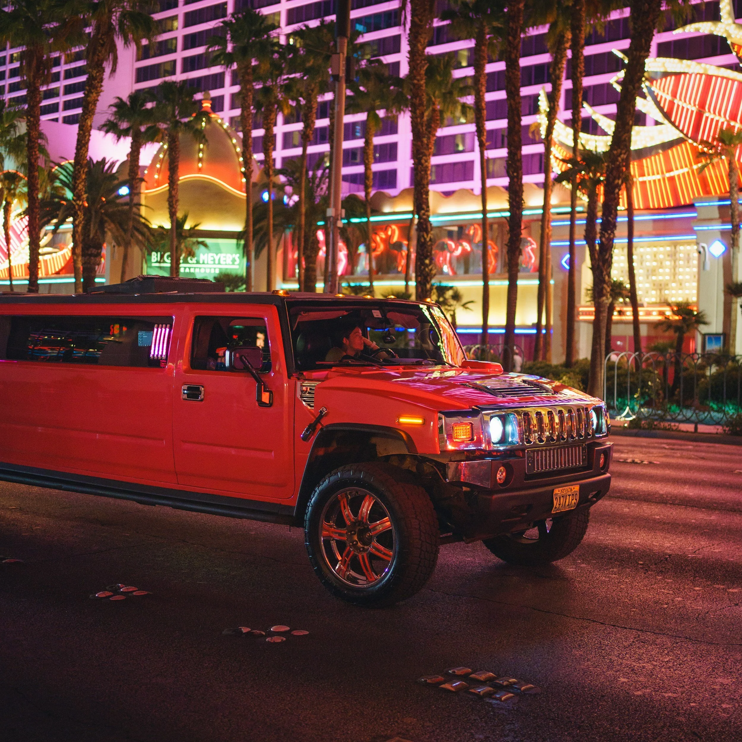 VIP red Hummer limousine rental for bachelor and bachelorette parties in Mallorca nightlife.