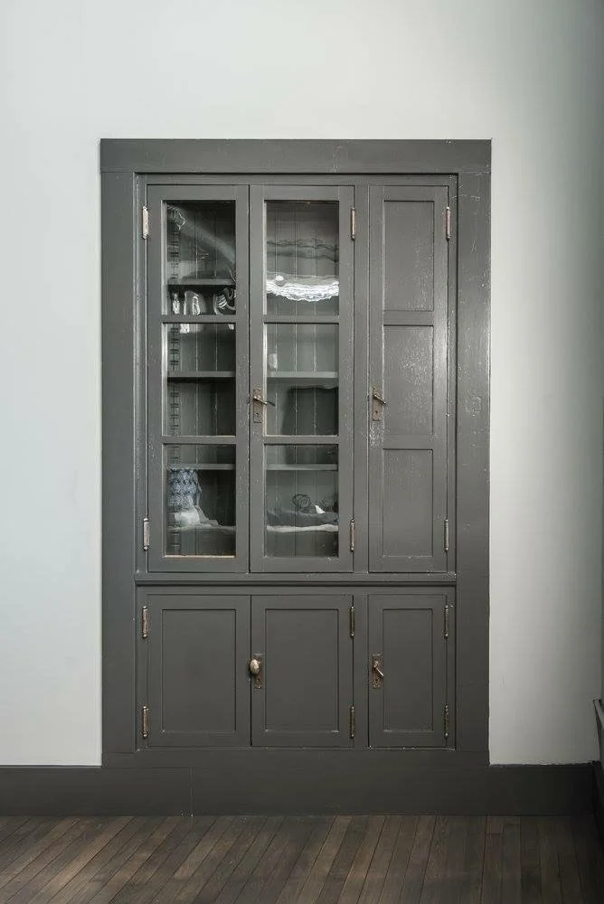 Painted built-in hutch