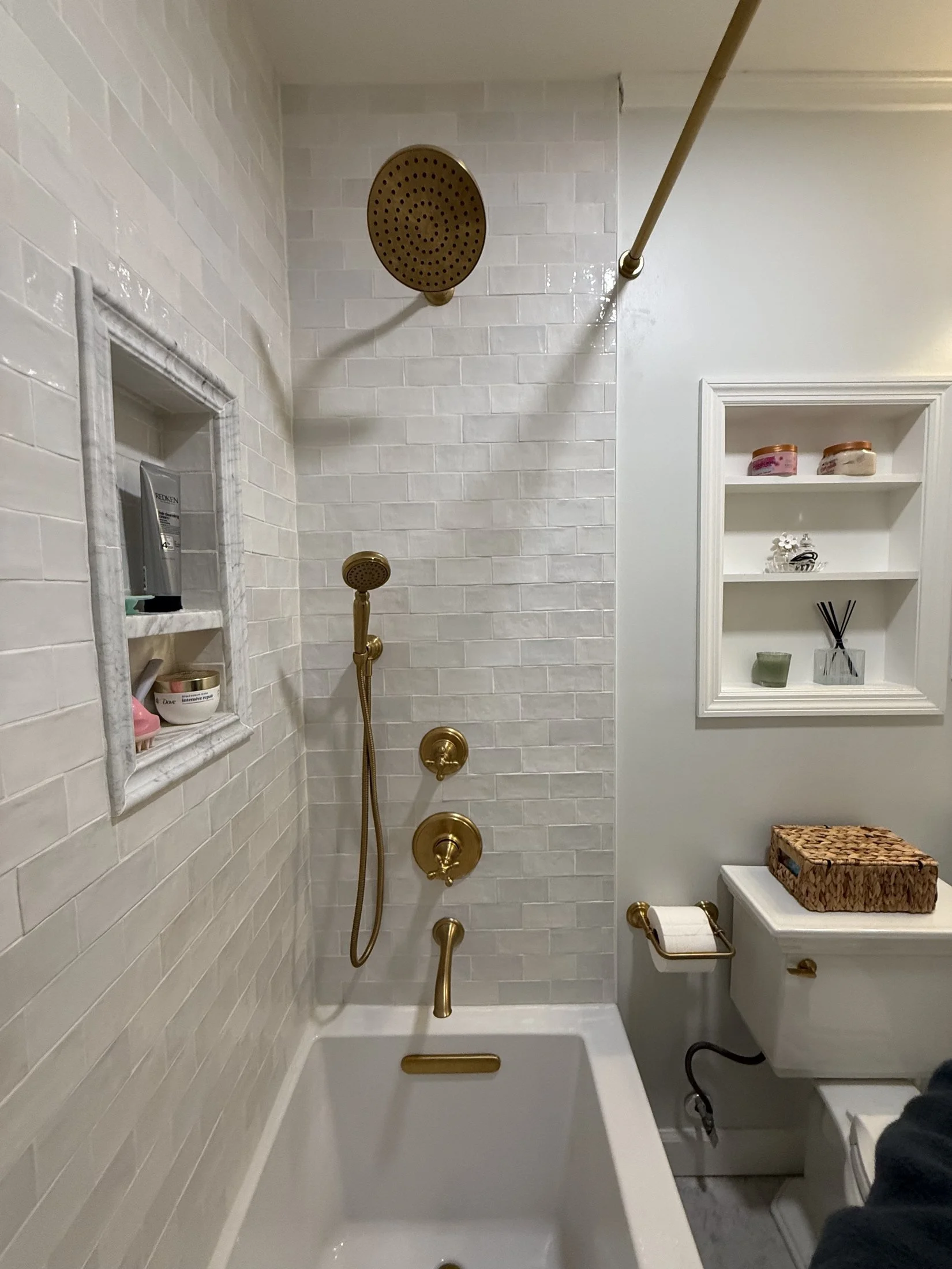 Brass shower valve and tub filler